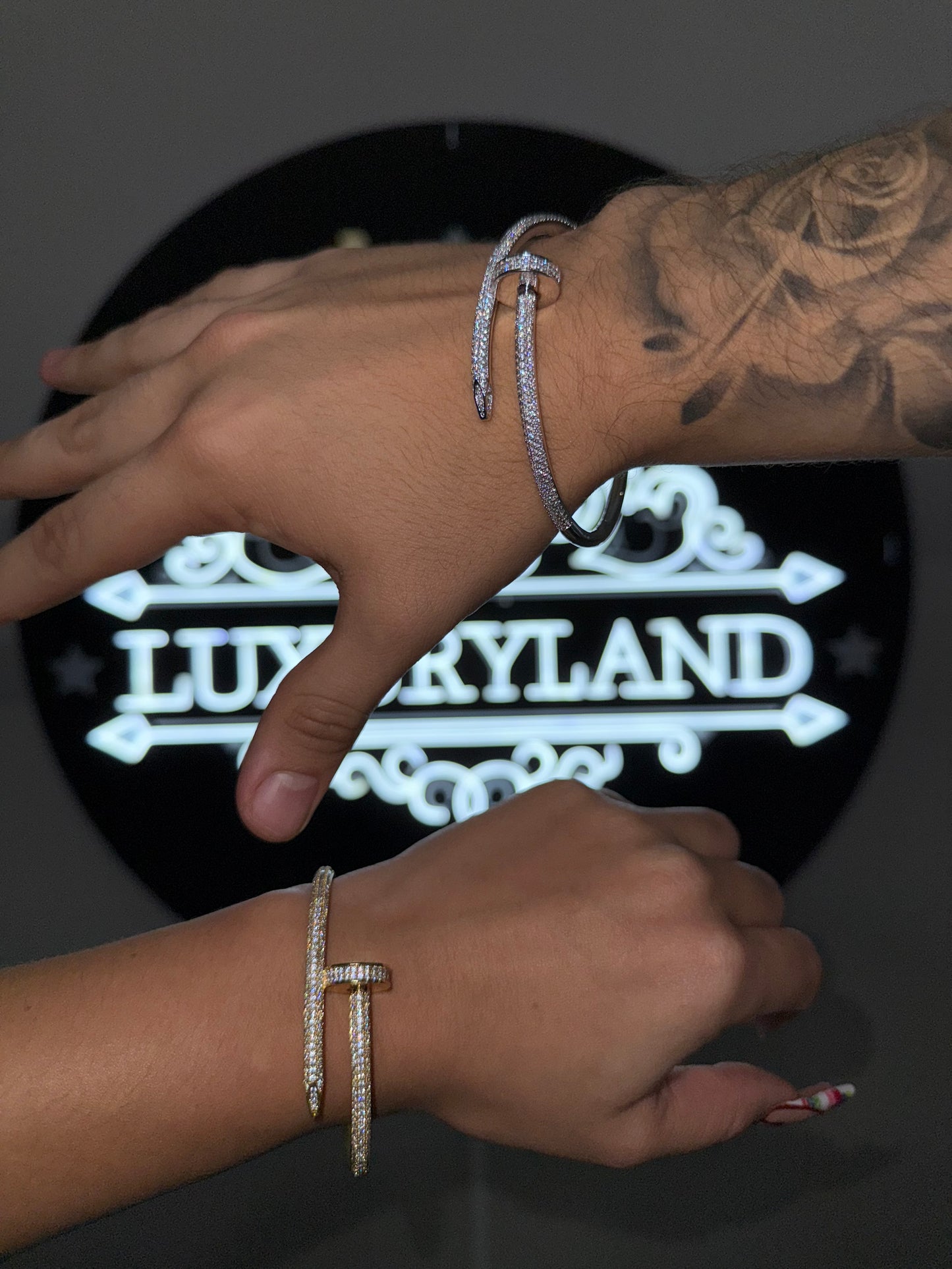 Combo de brazaletes CRTR style full iced golden x whitegold