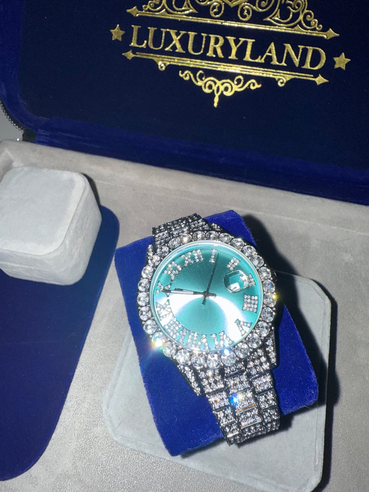 Reloj full ice circonita cubica (CZ) (blue saphire) laminado en oro blanco 18 k