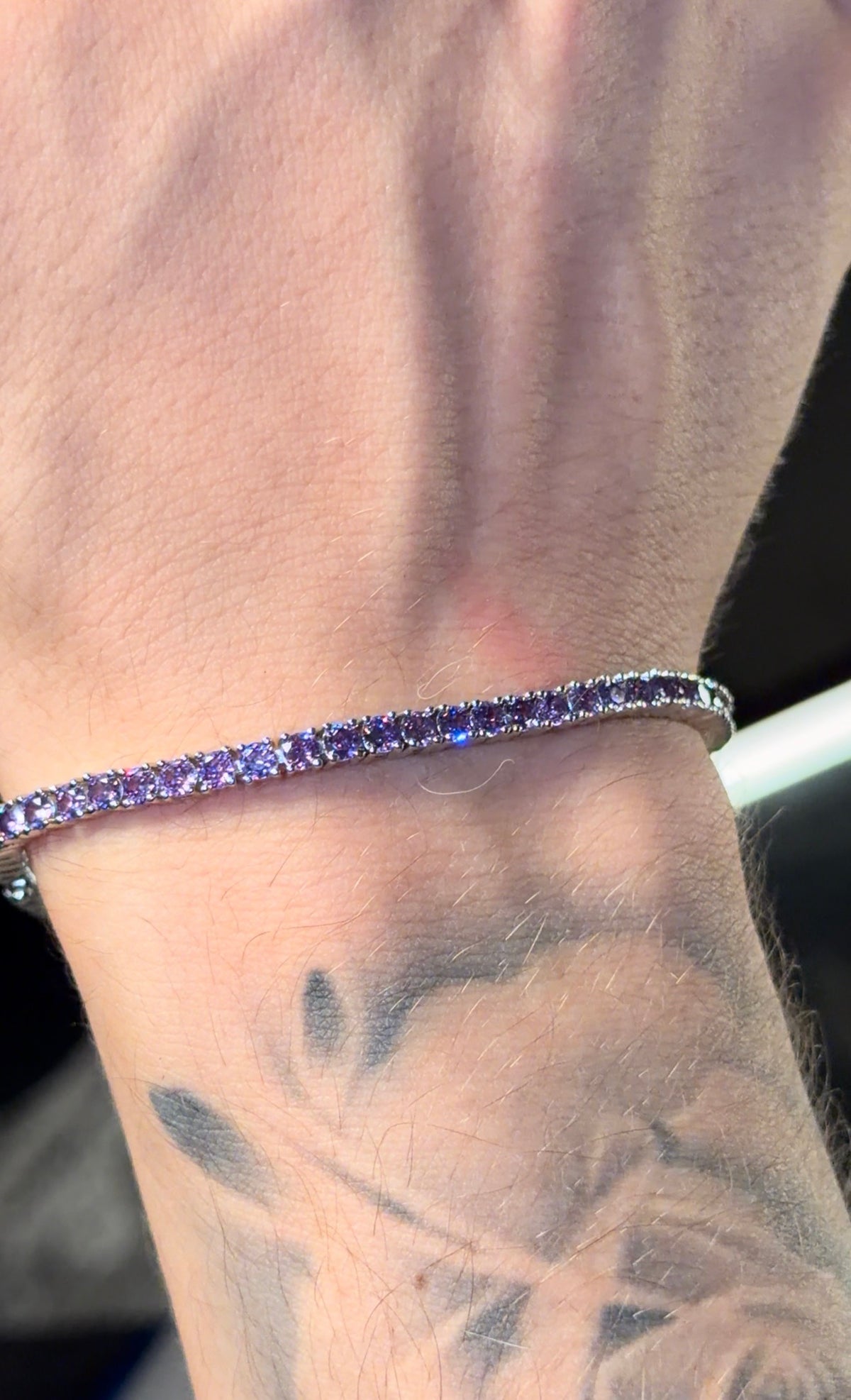 Brazalete tennis 3 mm purple sparks black