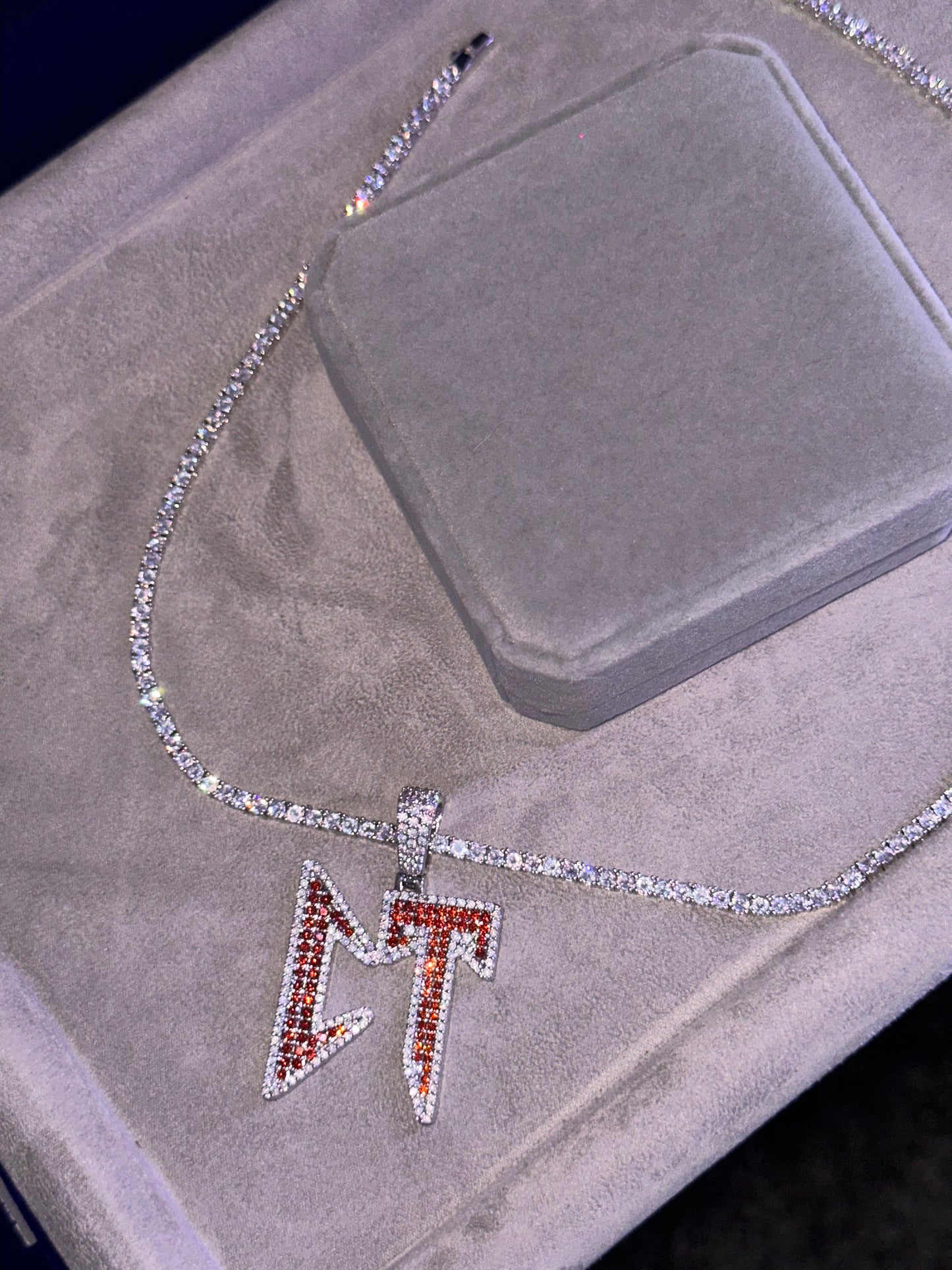 Dije de CT con cadena tennis 3 mm whitegold