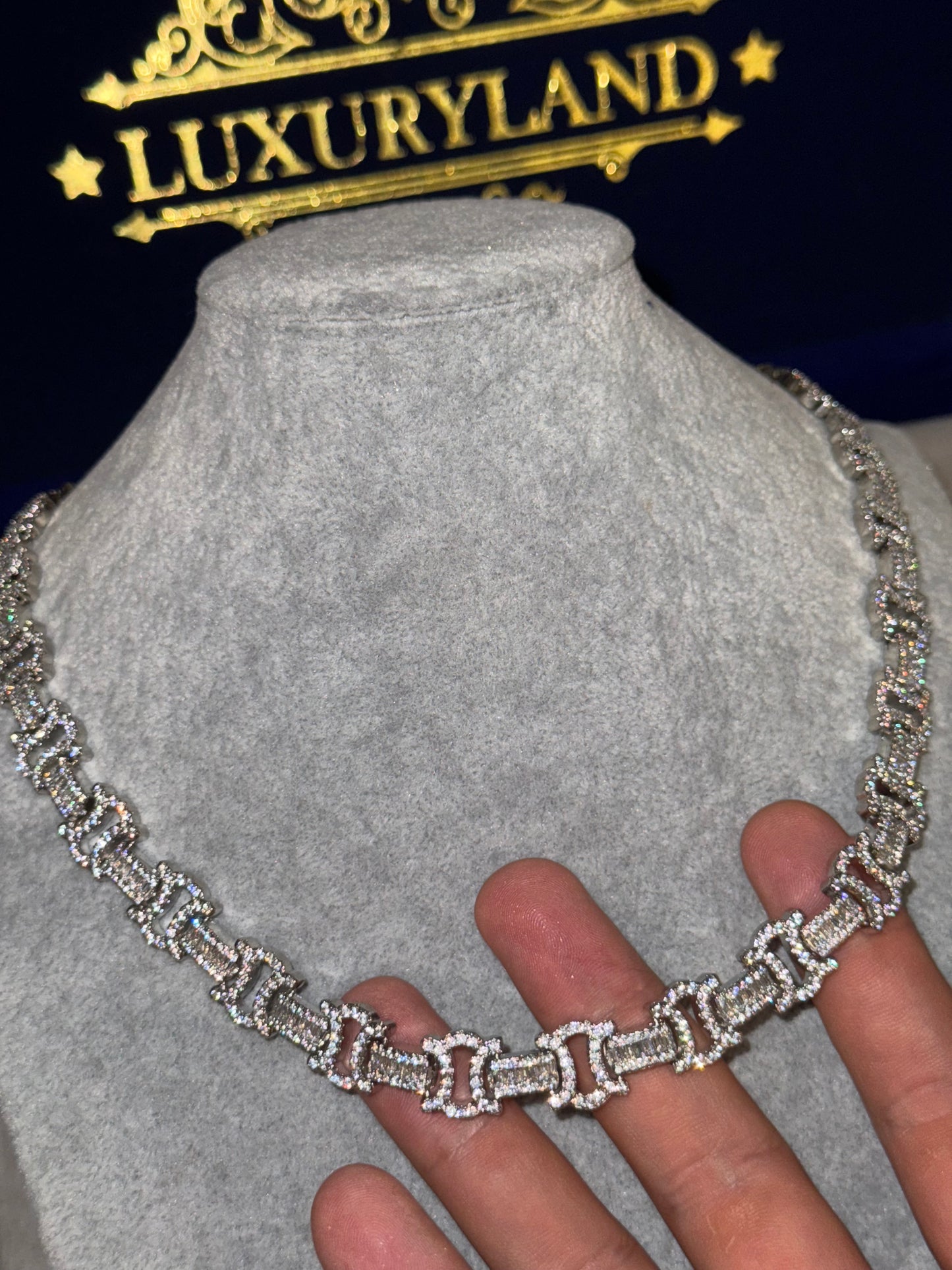 Cadena bone link whitegold full iced