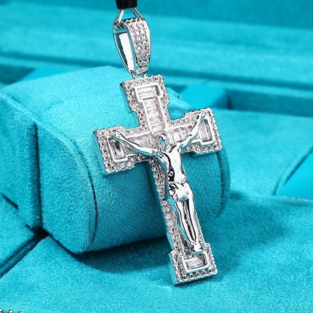 Dije de Cristo olímpico 3D whitegold. Colección 2025