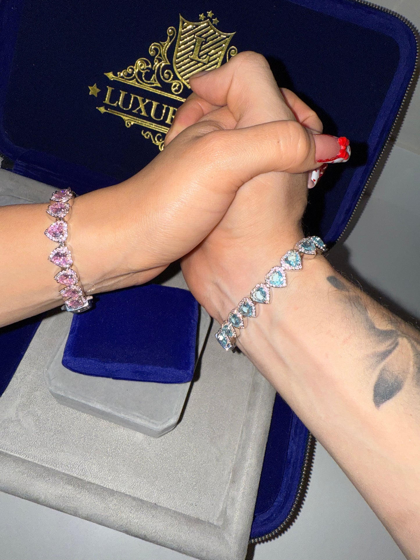 Combo brazaletes corazones Pink y azul light Blue 22 micras laminado 18k