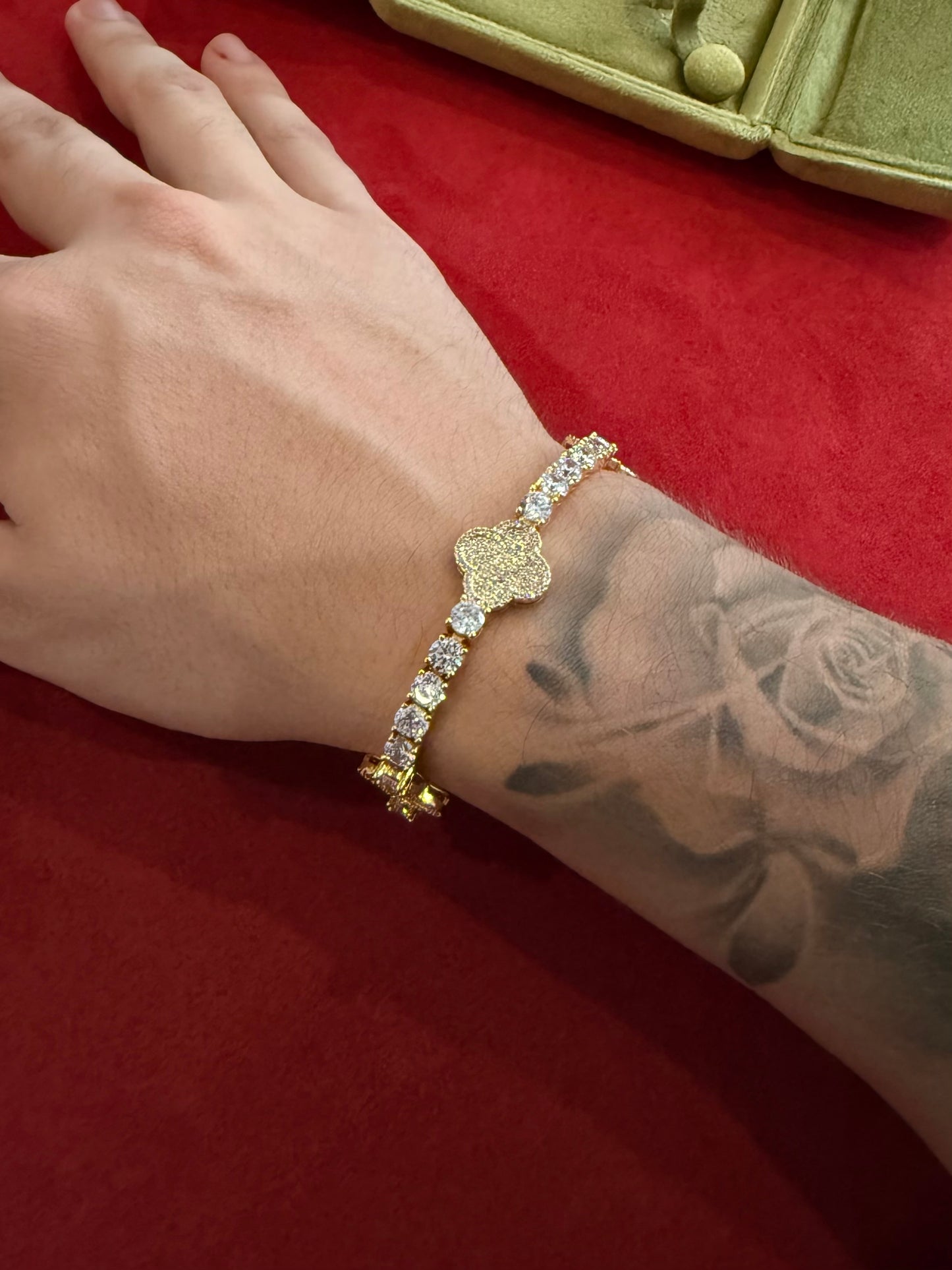 Brazalete VC. tennis golden plated tennis 5 mm