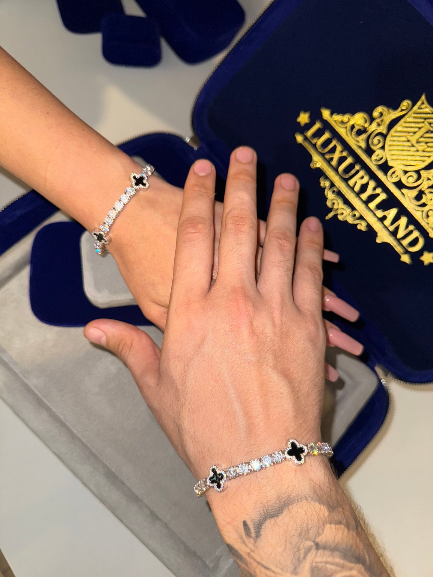 Combo de brazaletes VC. tennis and white zircon CZ