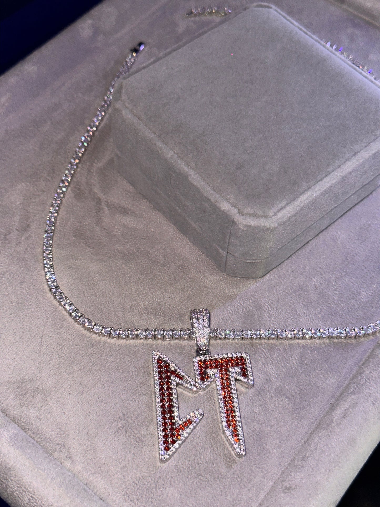 Dije de CT con cadena tennis 3 mm whitegold