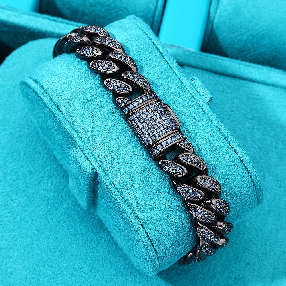 Brazalete blue king gold plated 18 k 22 micras. Colección 2025