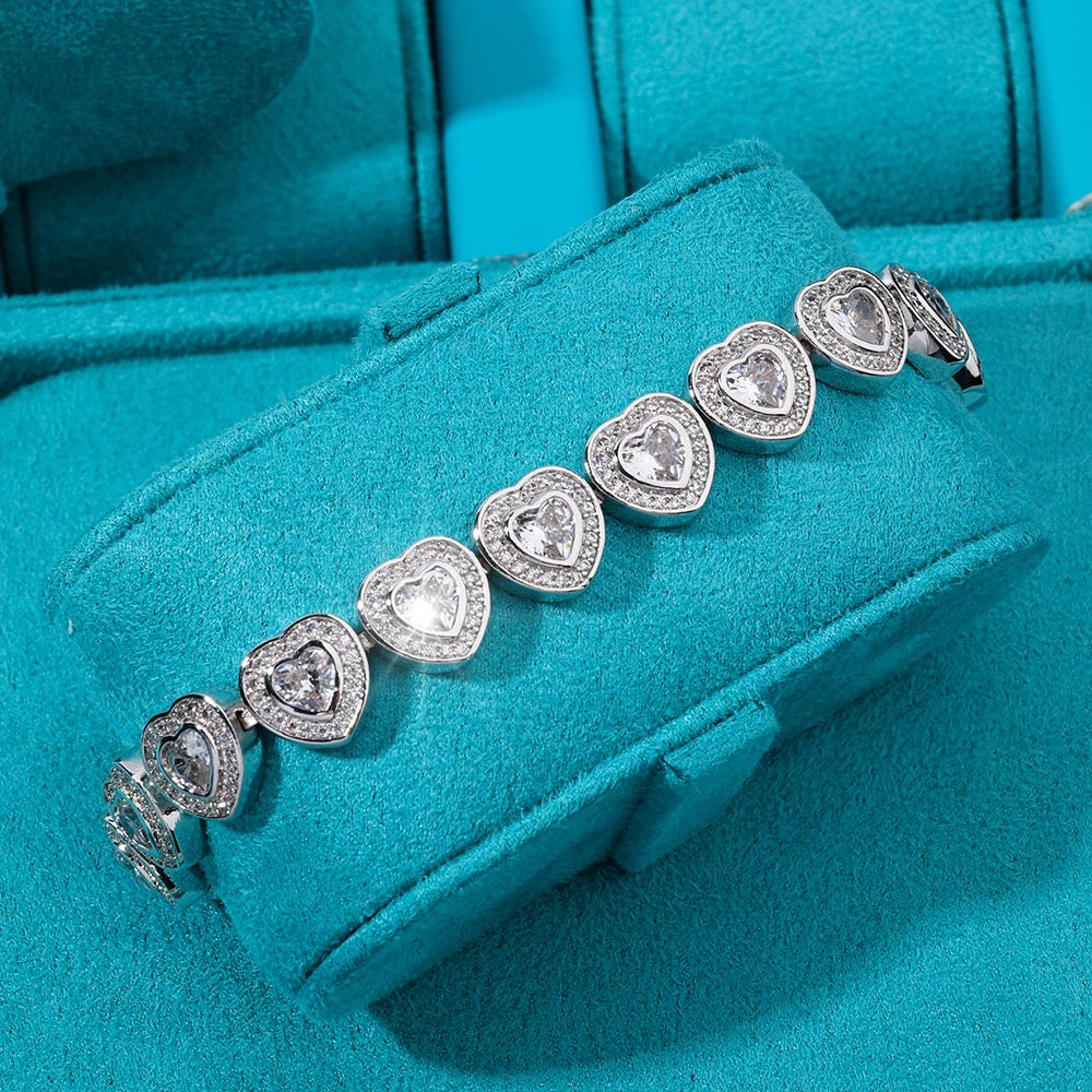 Brazalete de corazones whitegold plated 18 k 2025