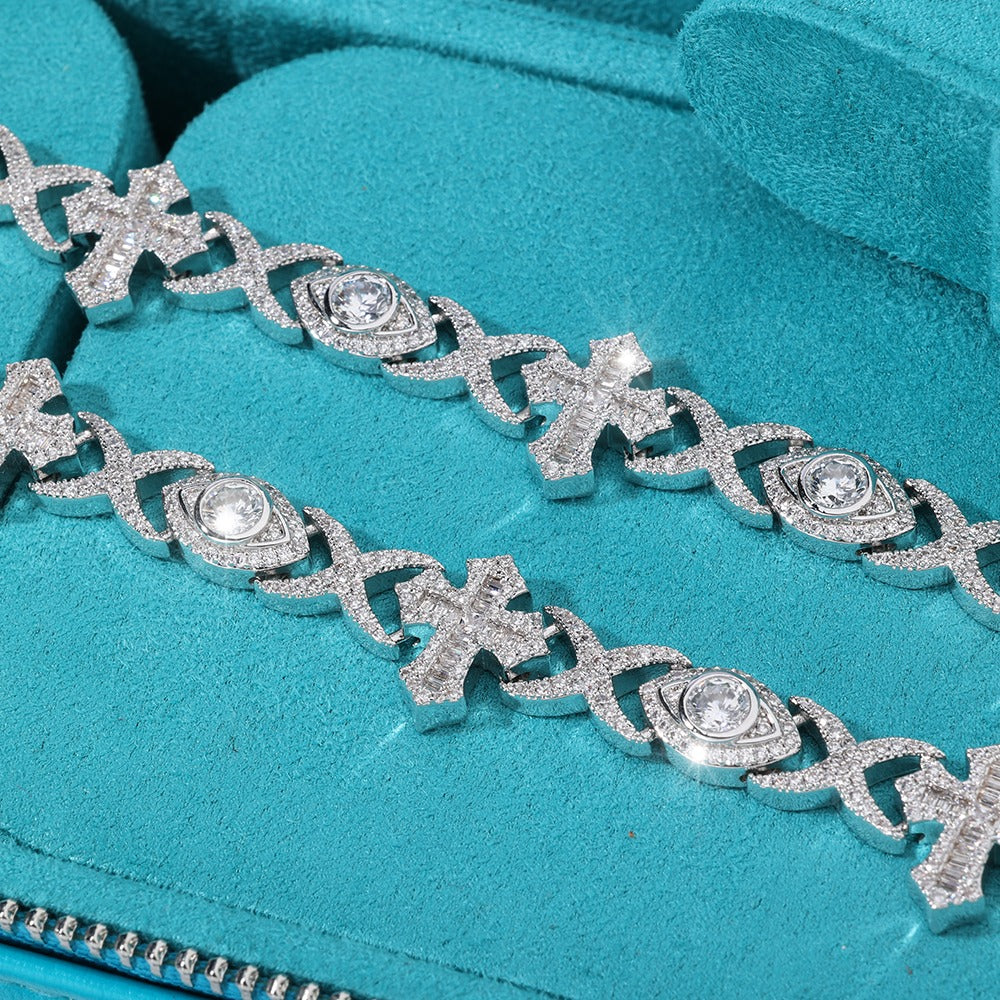 Cadena eyes and cross whitegold full iced 2025