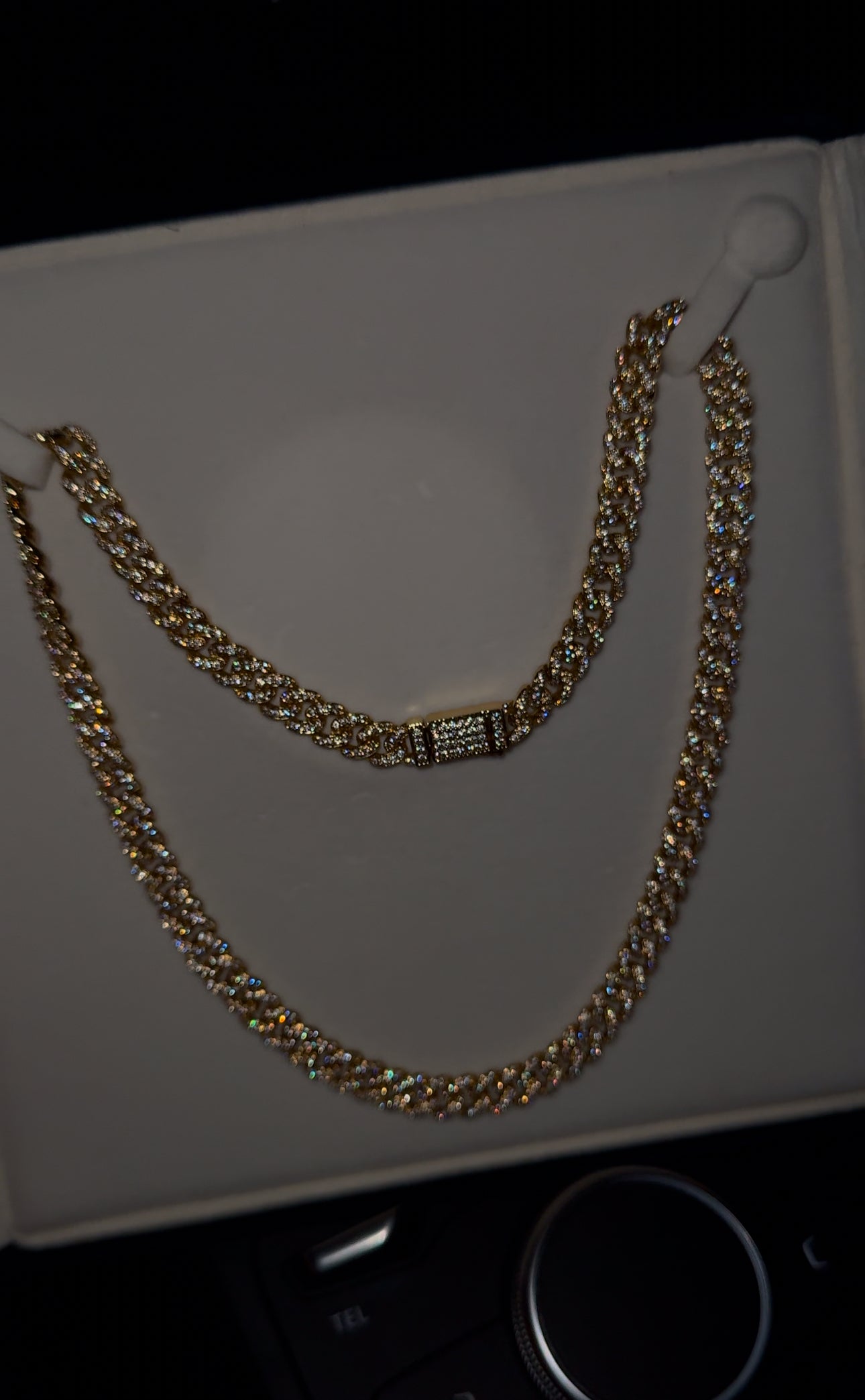 Cadena y brazalete cuban link 7mm white gold con incrustaciones full iced (promo por tiempo limitado)
