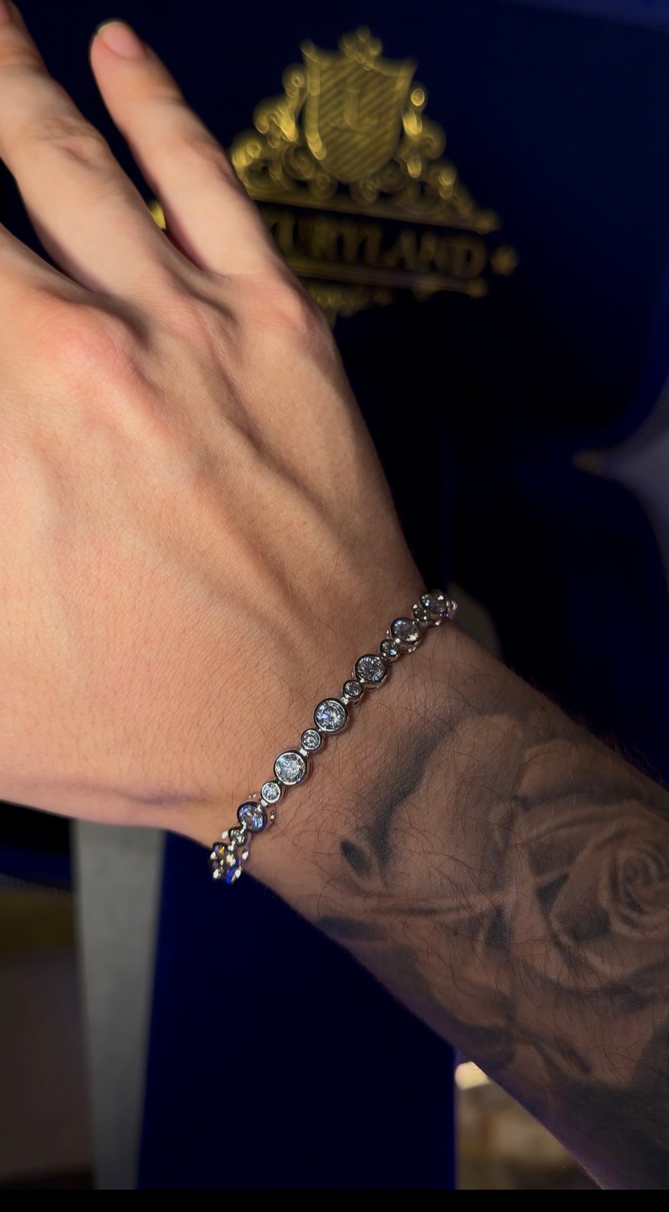 Brazalete tennis bubble link. White saphire