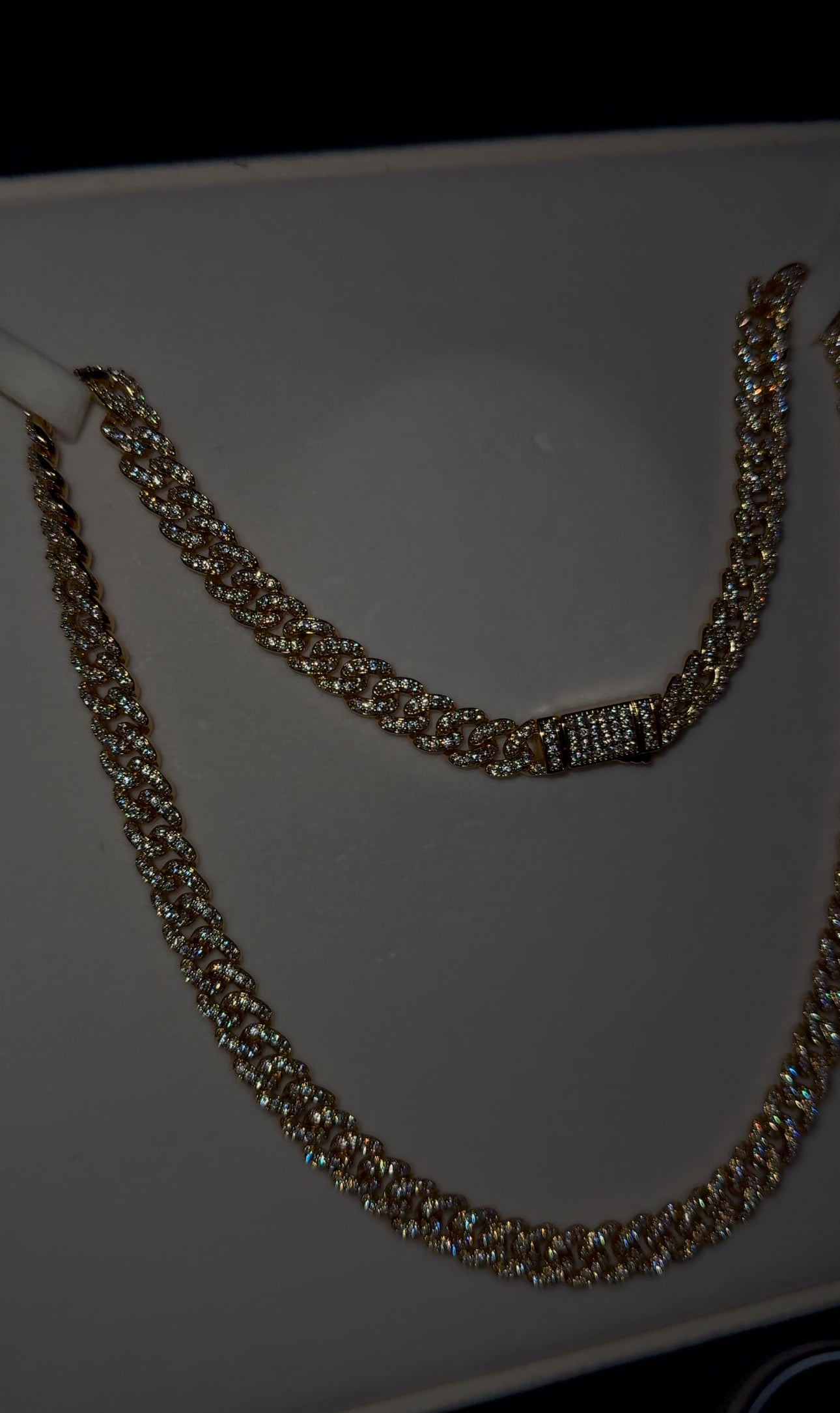 Cadena y brazalete cuban link 7mm white gold con incrustaciones full iced (promo por tiempo limitado)