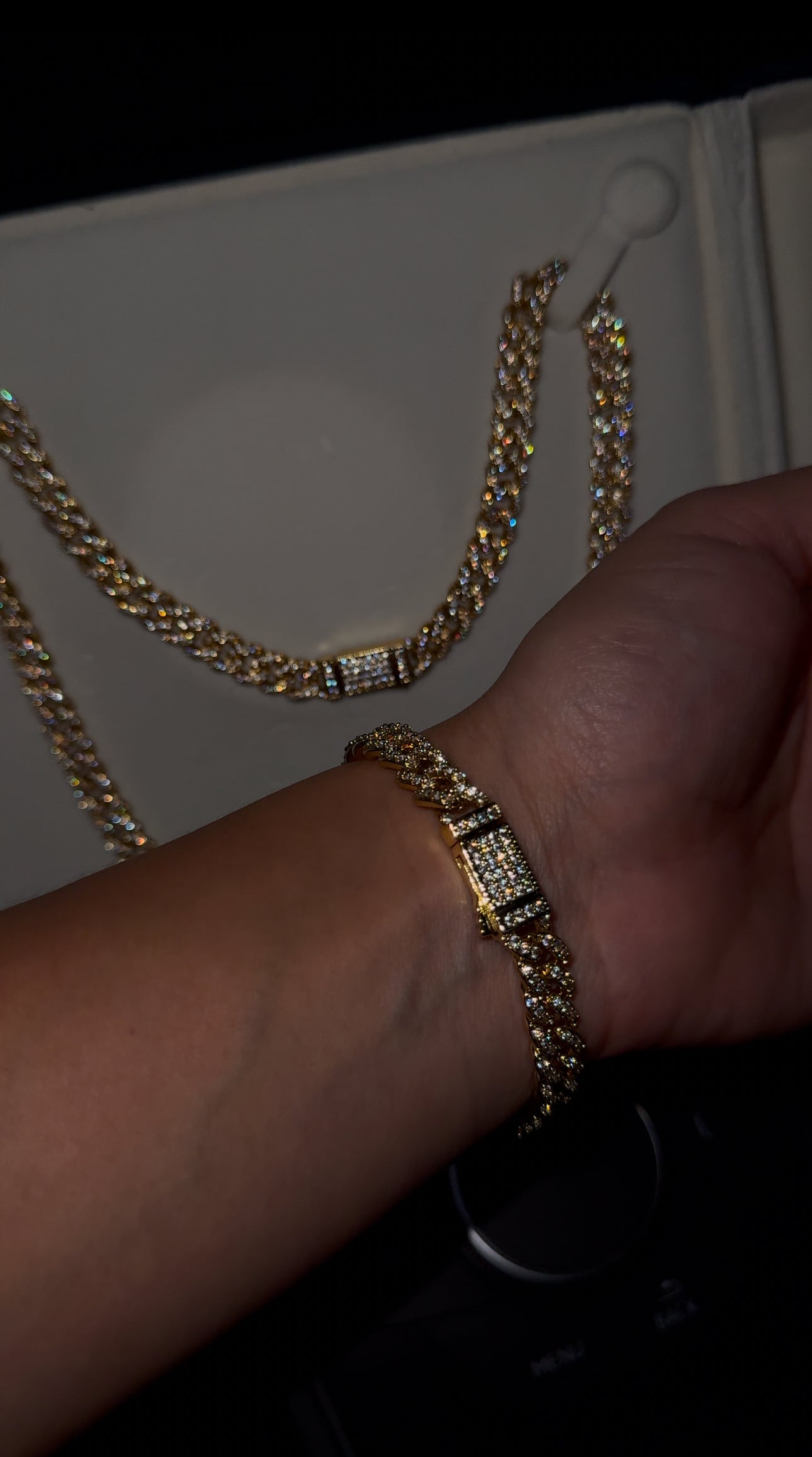 Cadena y brazalete cuban link 7mm white gold con incrustaciones full iced (promo por tiempo limitado)