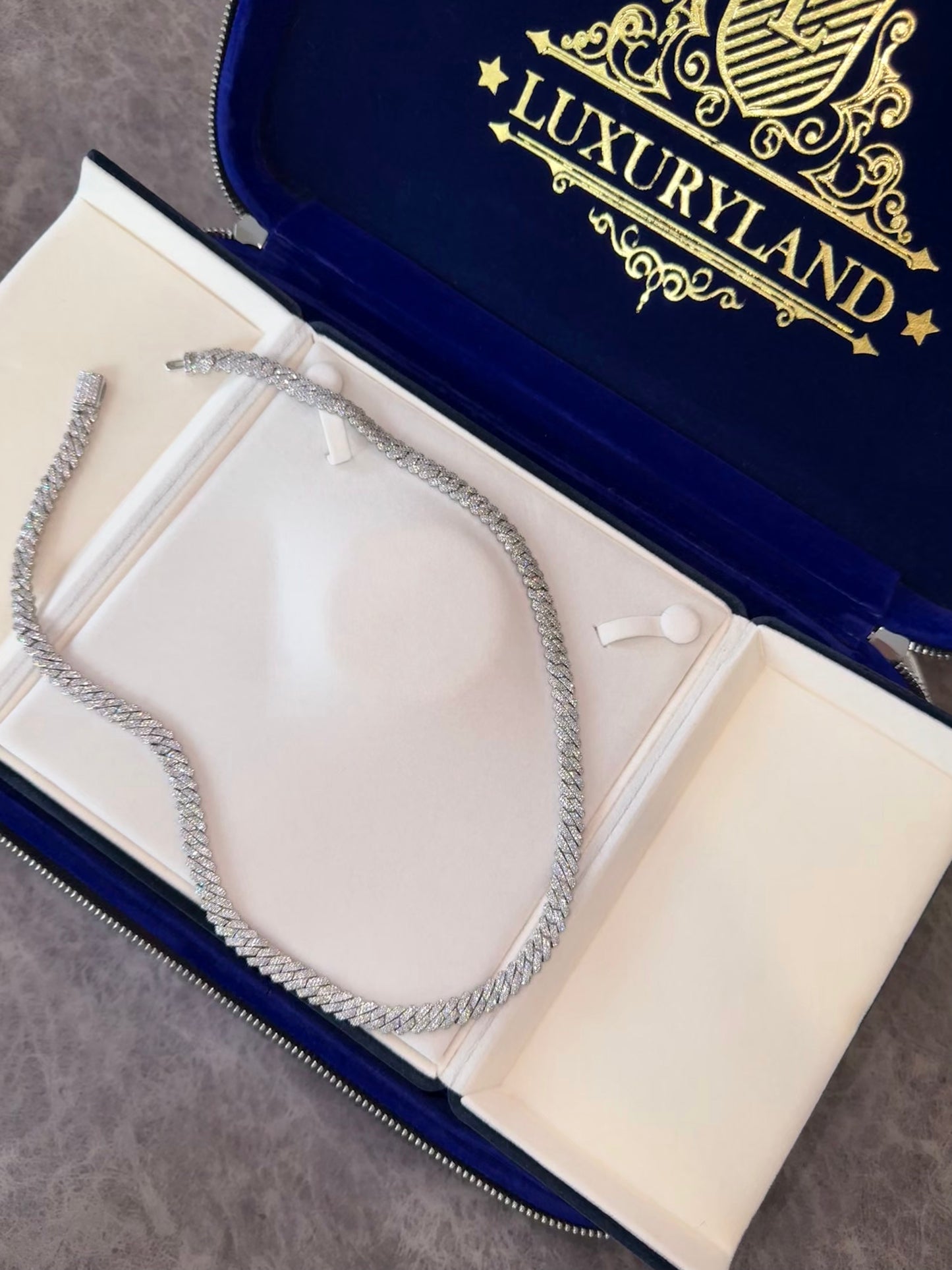Cadena cuban link 8mm white gold