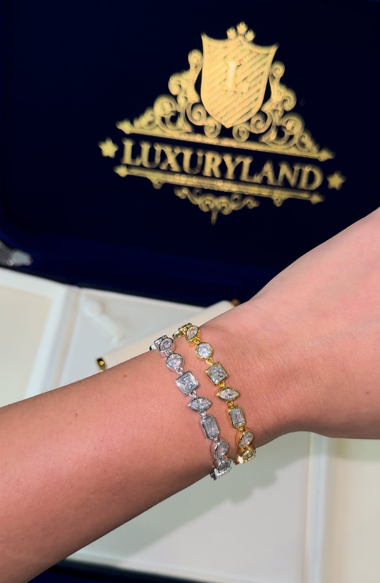 Combo de brazaletes multi stone full iced golden x whitegold