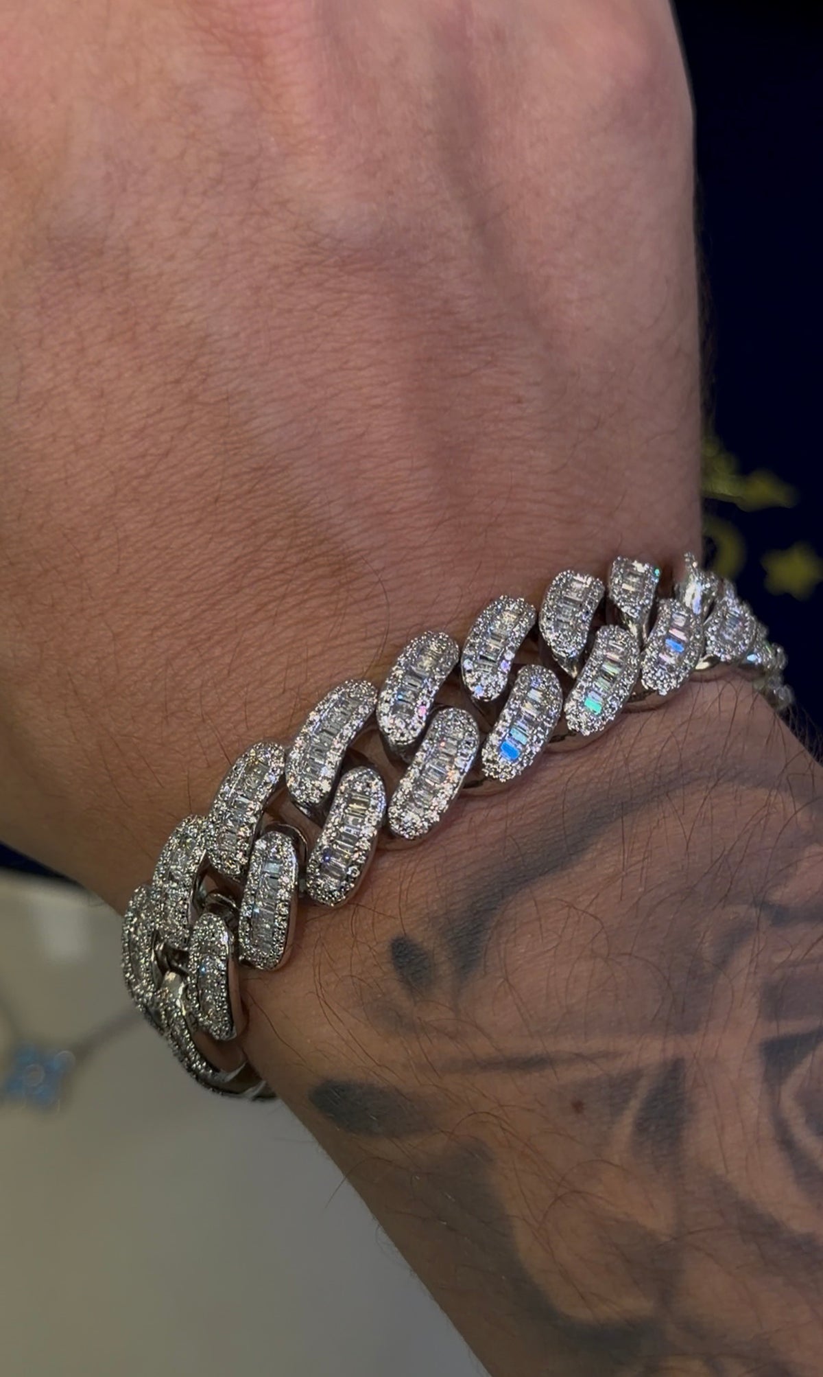 Brazalete round baguette whitegold (box clasp)
