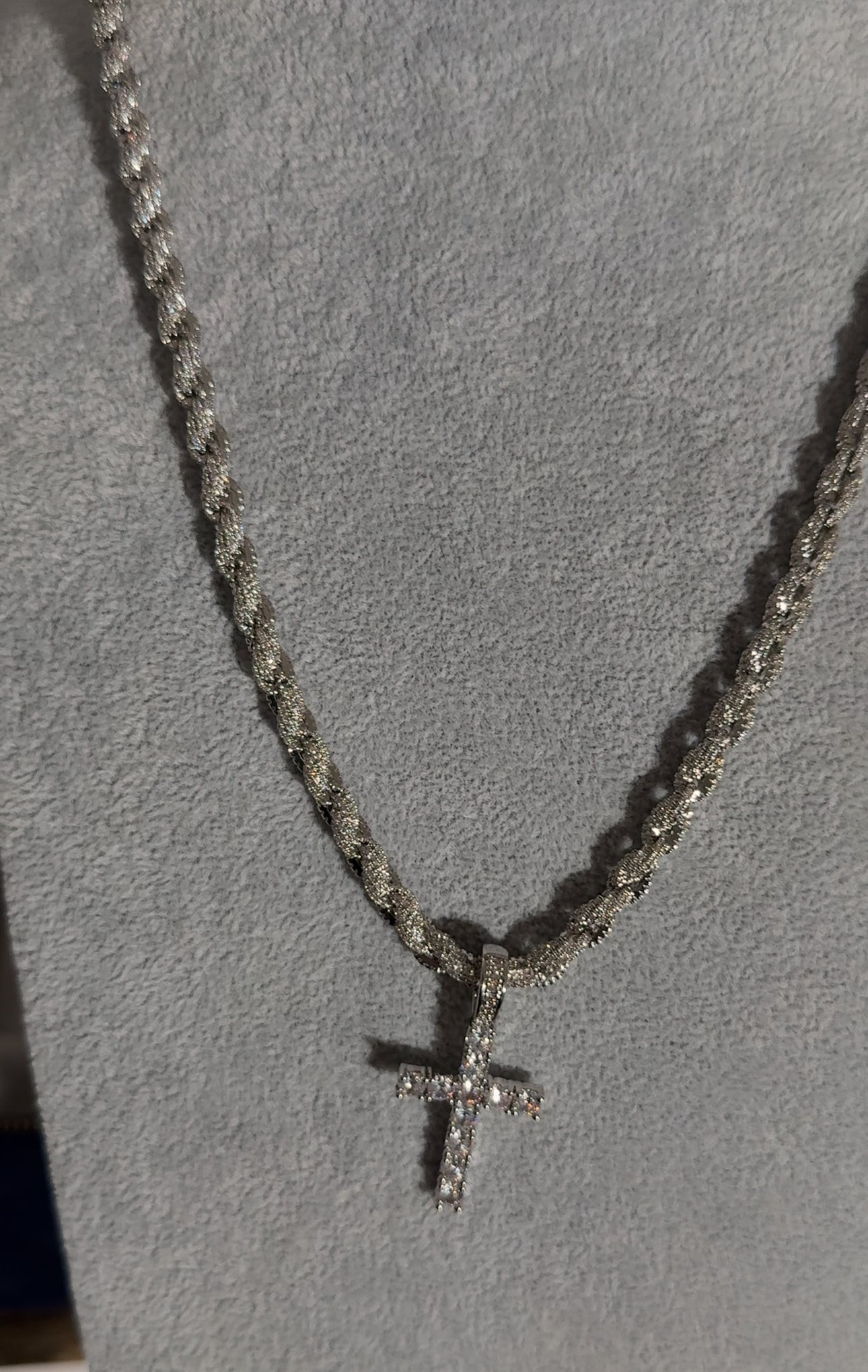 Cadena rope torzal 6 mm con dije de cruz whitegold 18k 22 micras