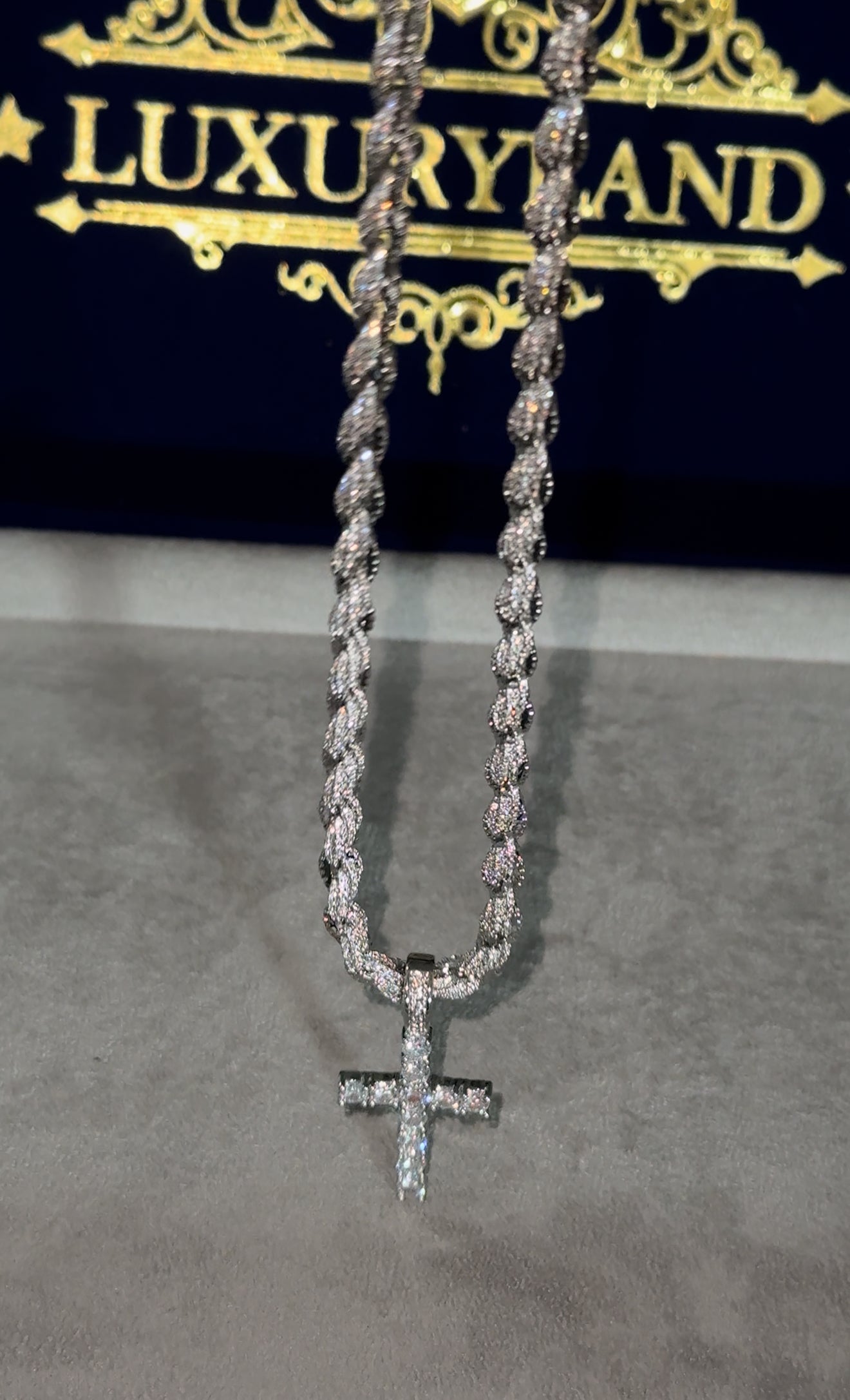 Cadena rope torzal 6 mm con dije de cruz whitegold 18k 22 micras