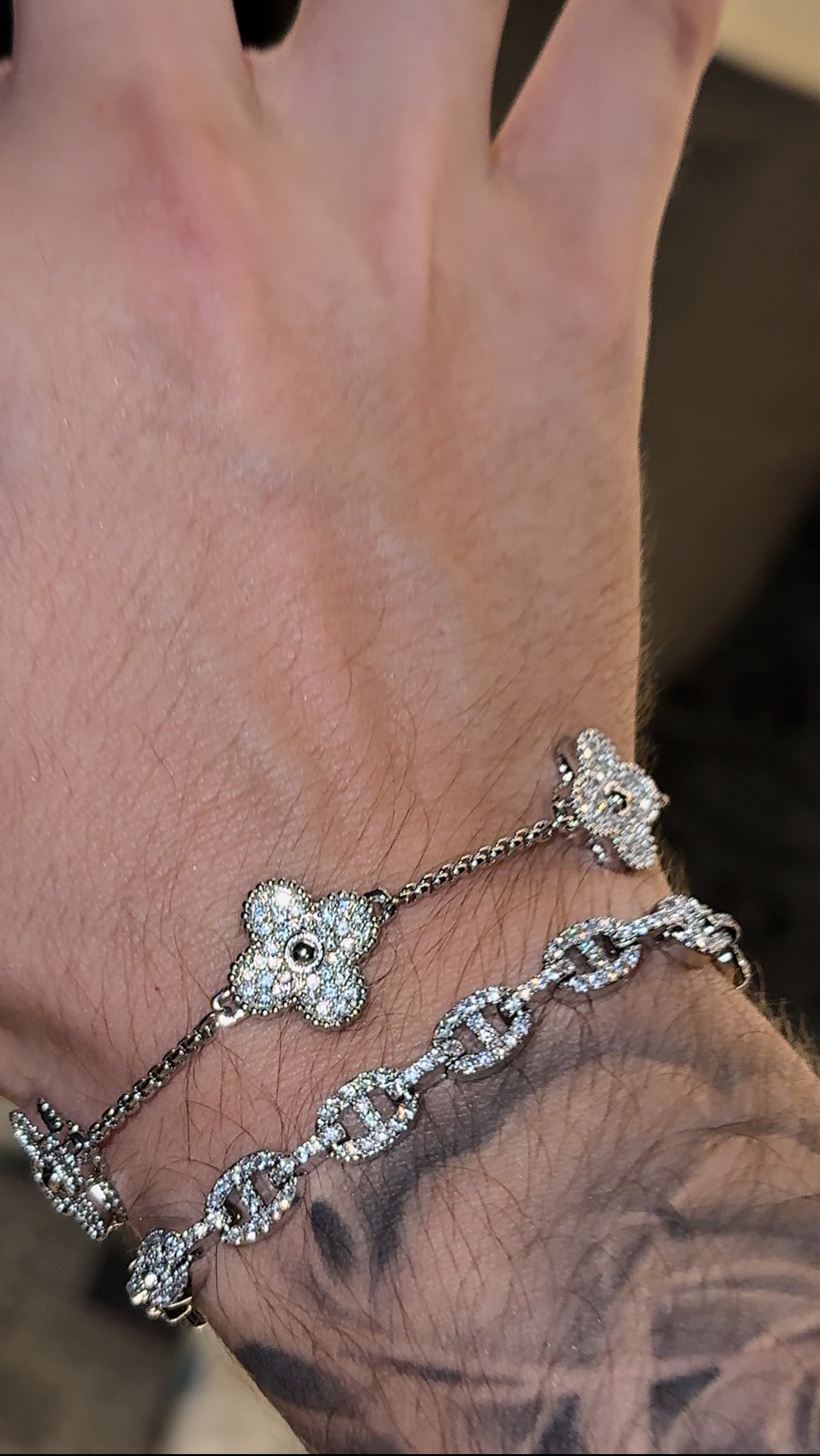 Combo de brazaletes. Brazalete VC. full iced whitegold y brazalete GCC link mini whitegold
