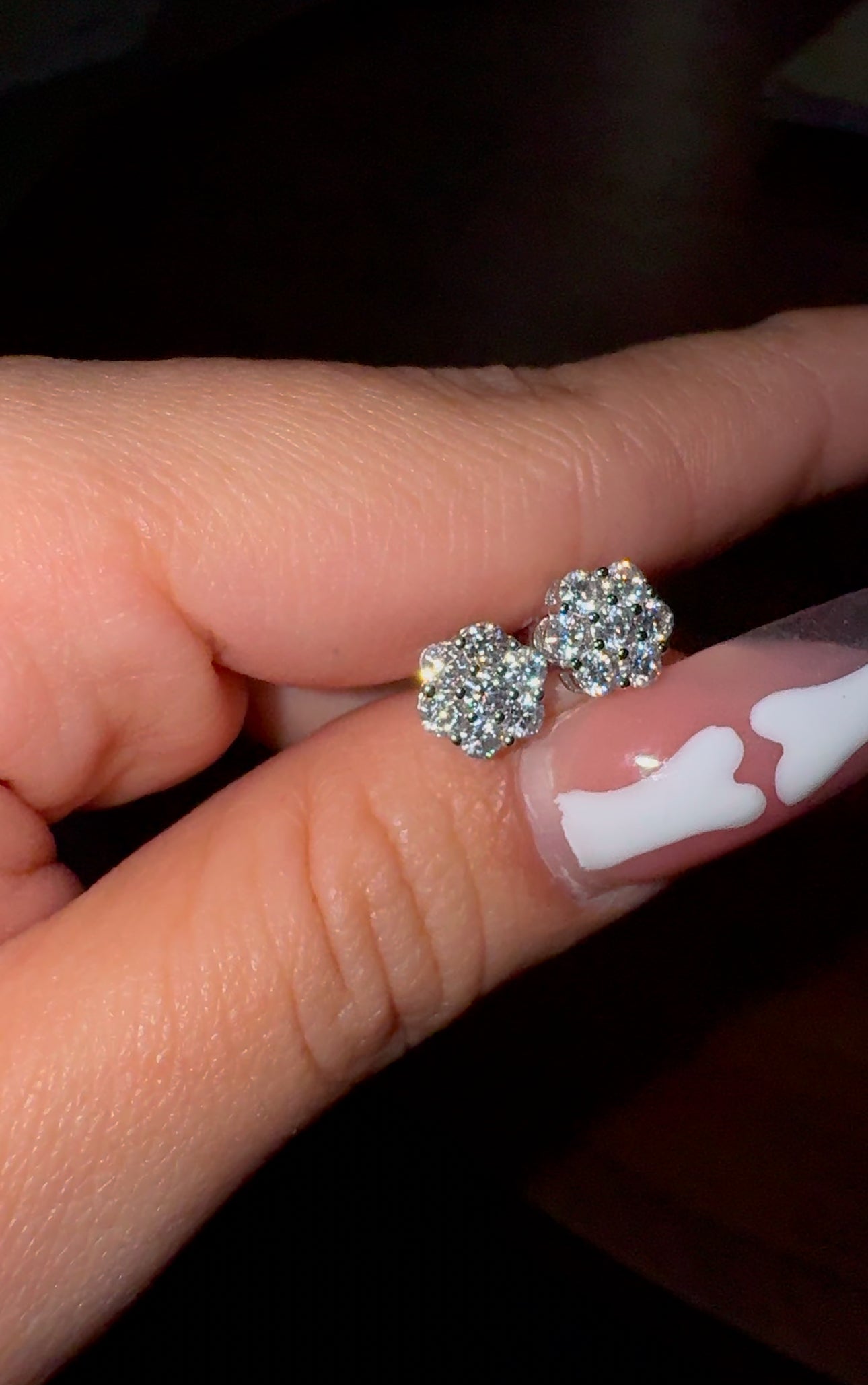 Aretes de flor de moissanita (0.1 ct) de plata 925