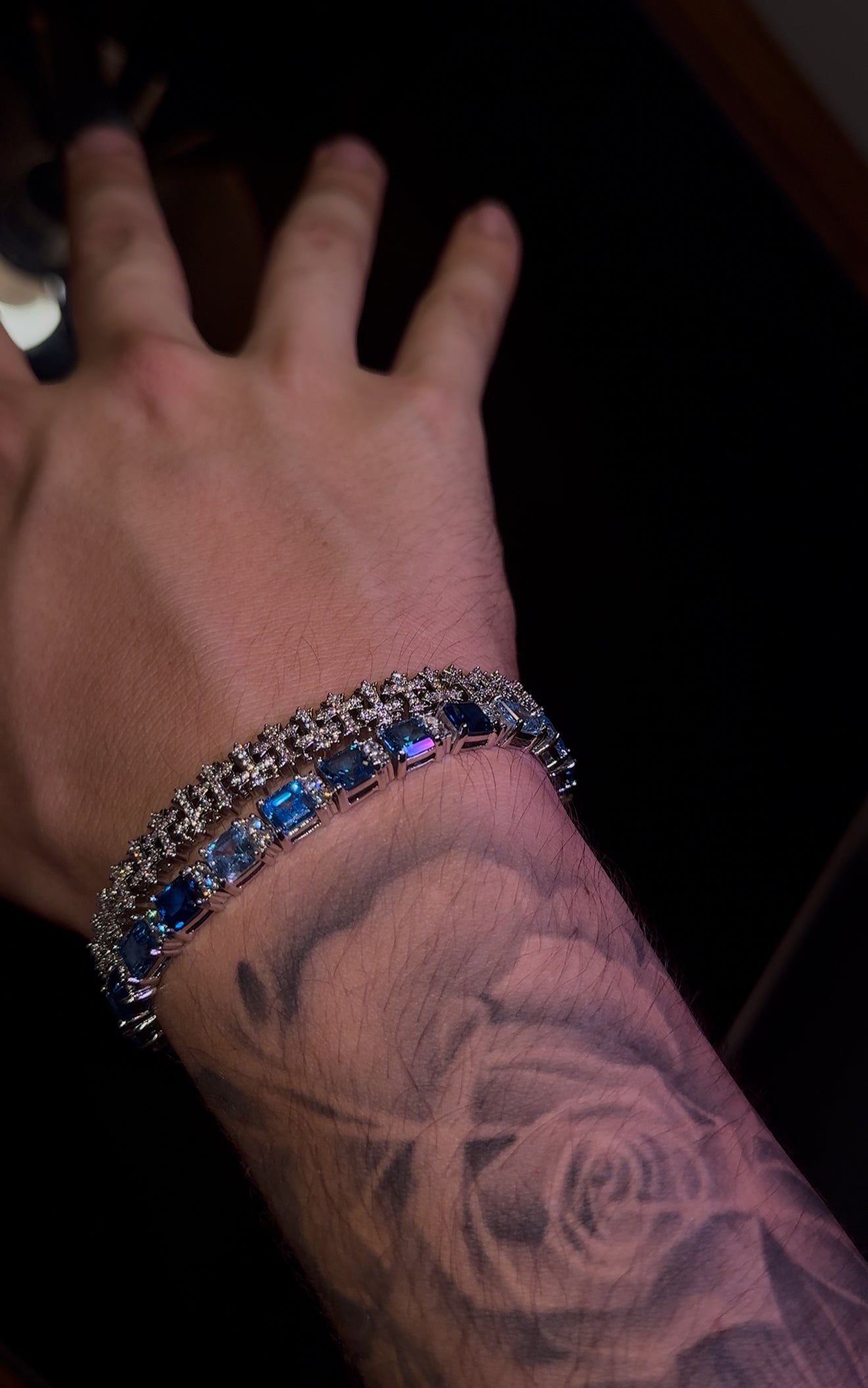 Combo dúo en promo brazaletes cross y tennis blue AND white plated 18k