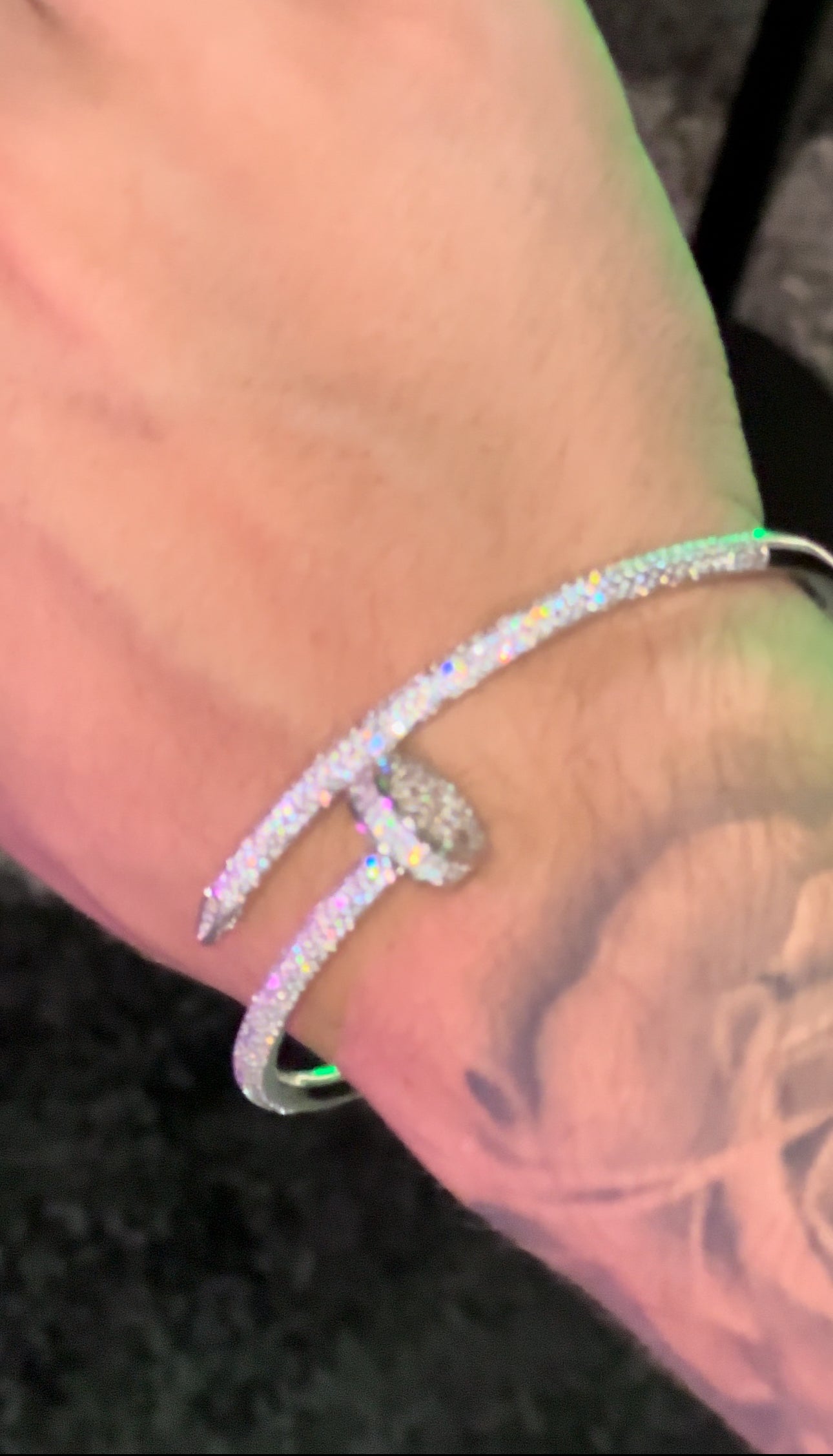 Brazalete CRTR full iced whitegold de clavo