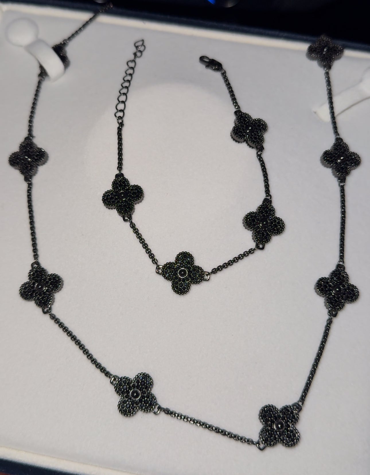 Cadena y brazalete VC. Full black