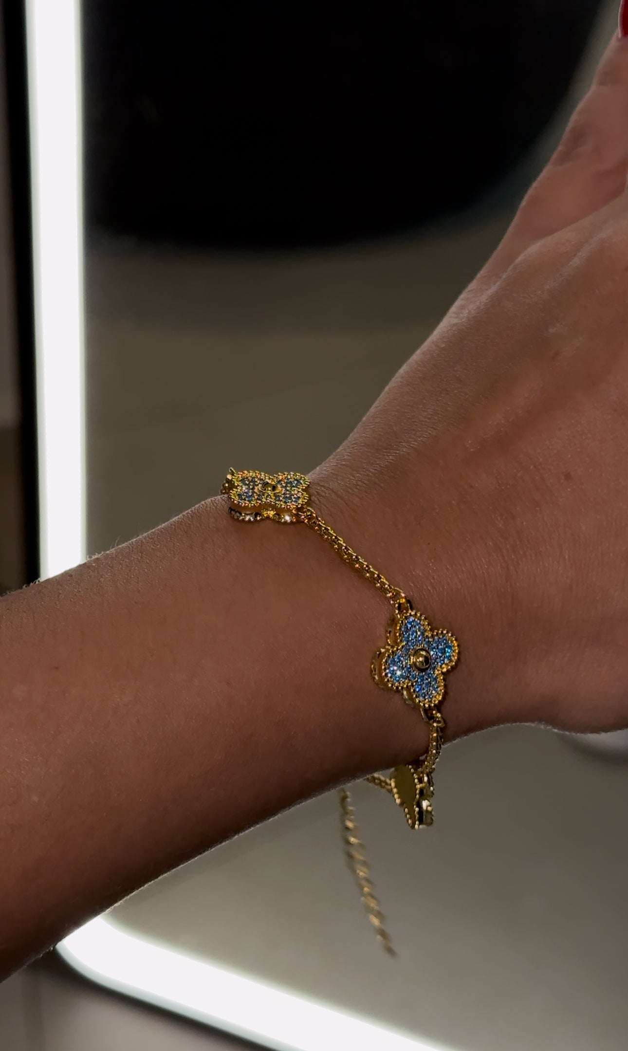 Brazalete VC. blue x golden