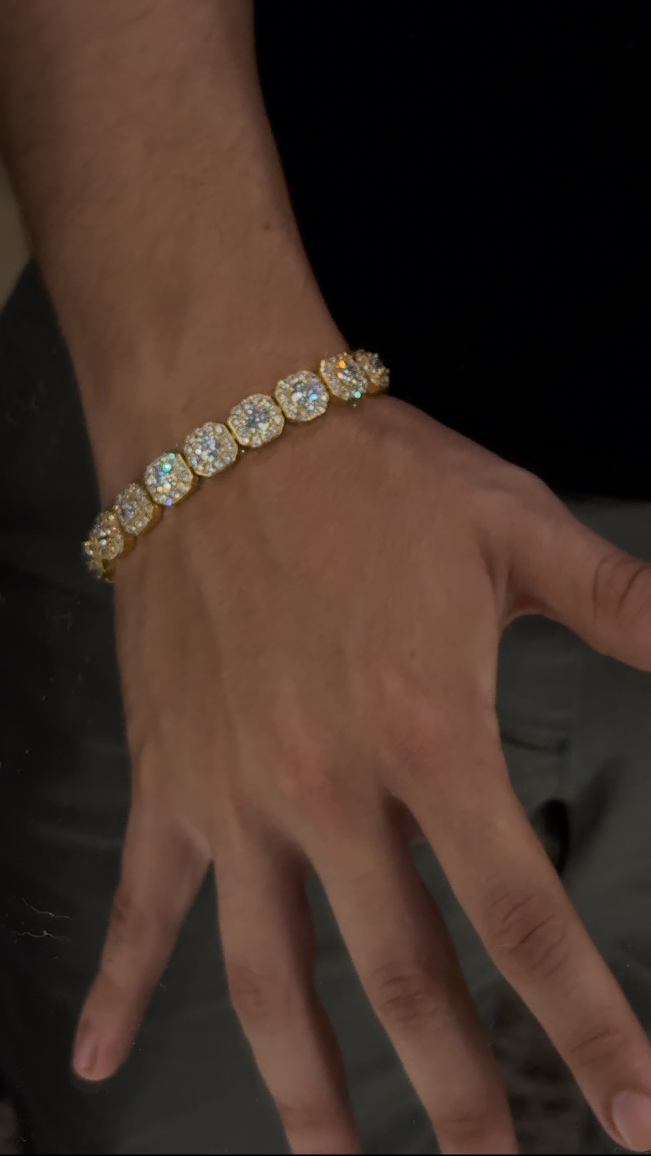 Brazalete cluster 10 mm dorado