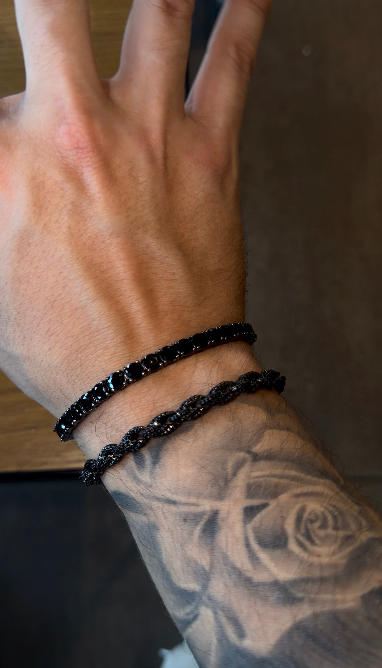 Combo dúo brazalete torzal incrustado black 6 mm y tennis black 5 mm