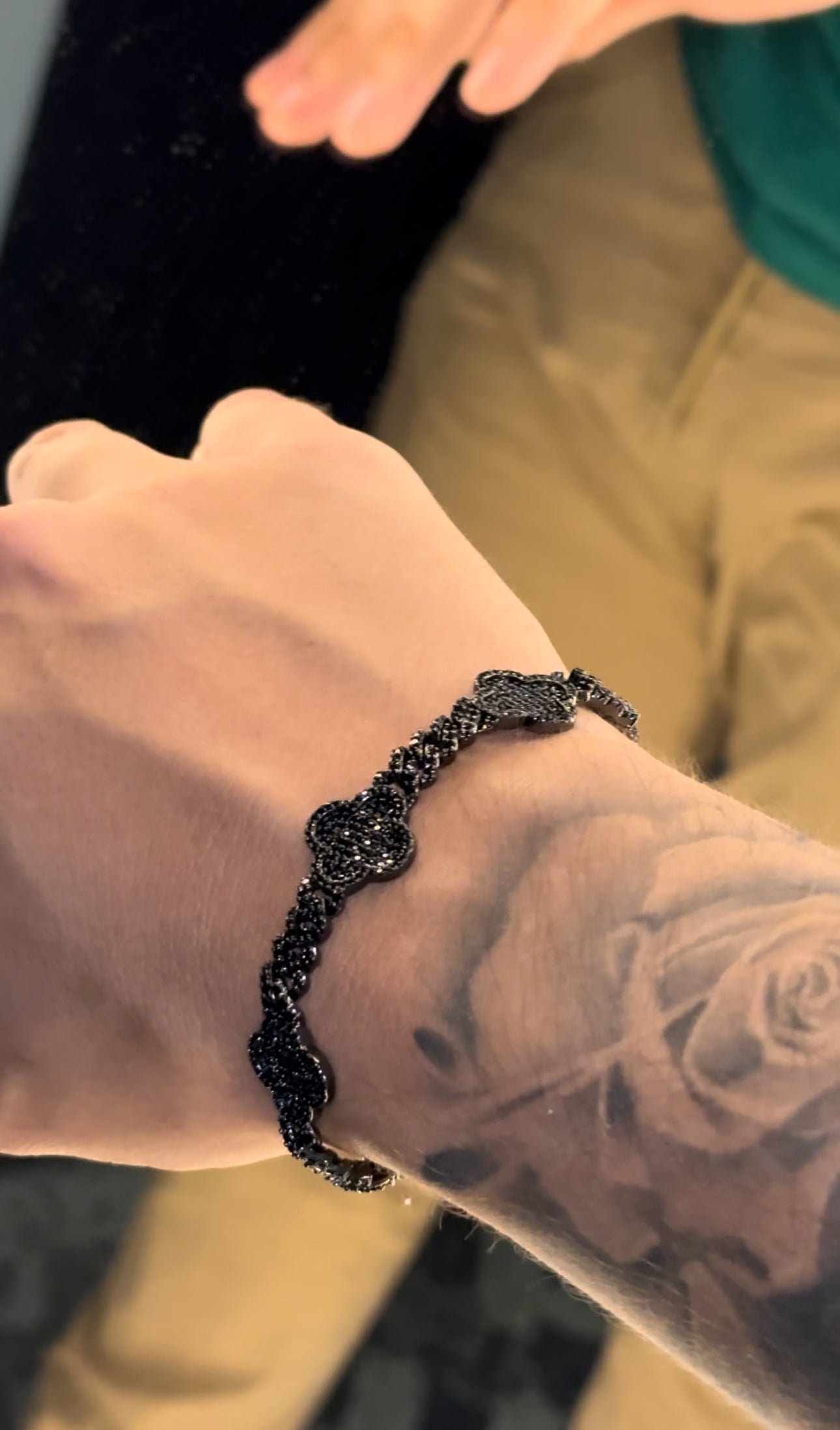 Brazalete VC black cuban link full iced