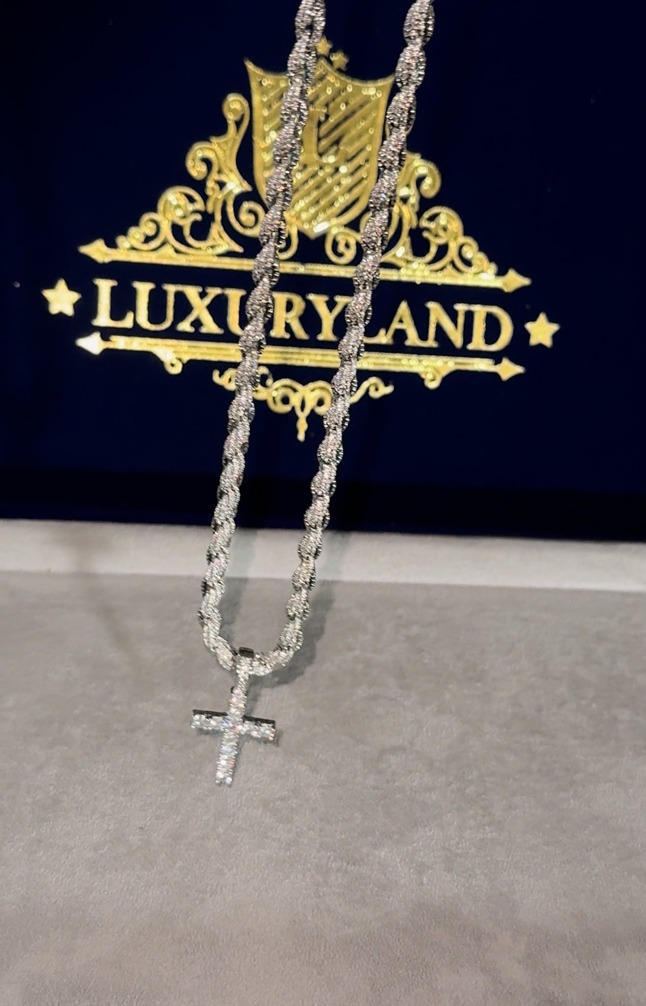 Cadena rope torzal 6 mm con dije de cruz whitegold 18k 22 micras