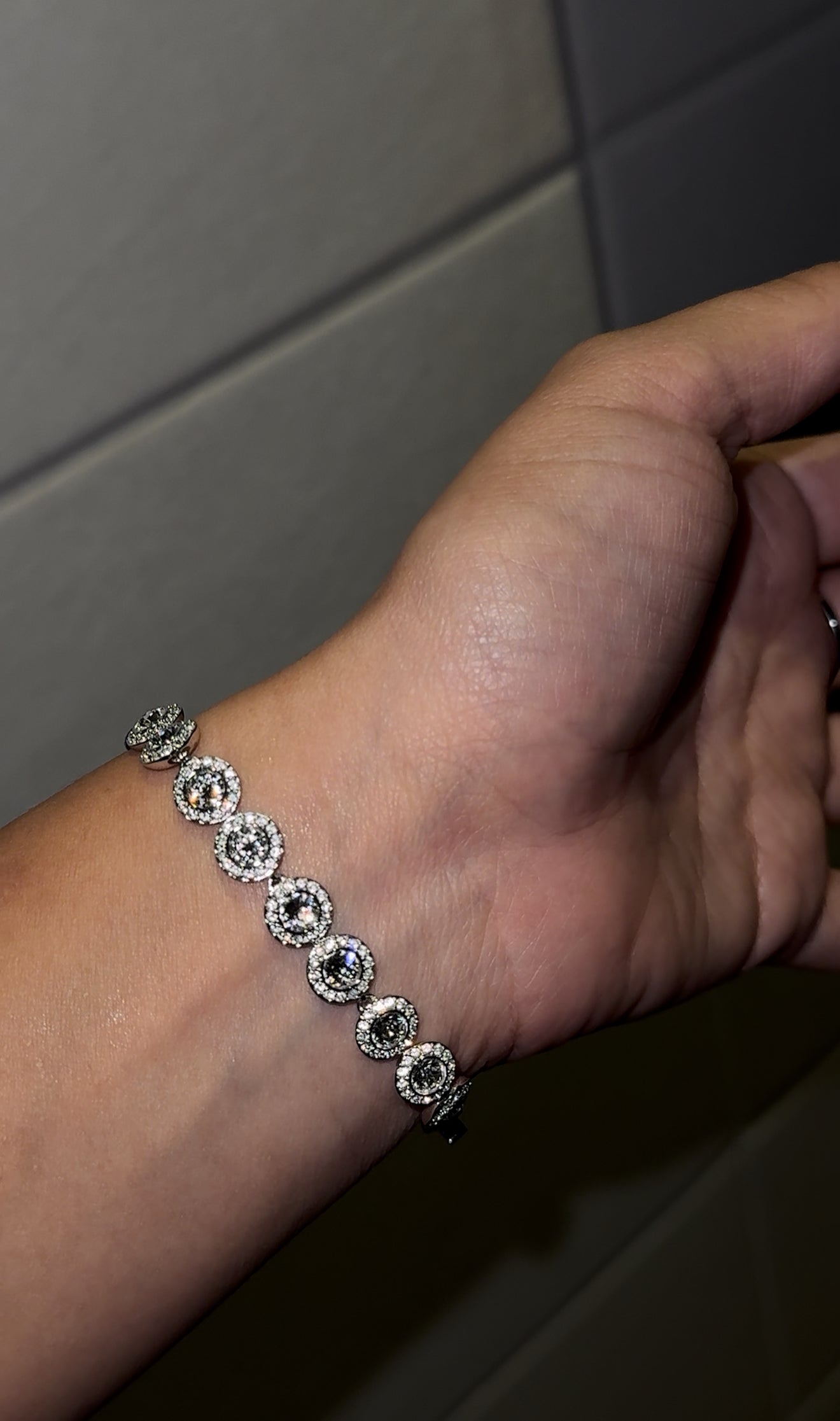 Combo de brazalete circonita cubica (CZ) circle tennis + anillo de corazón lila