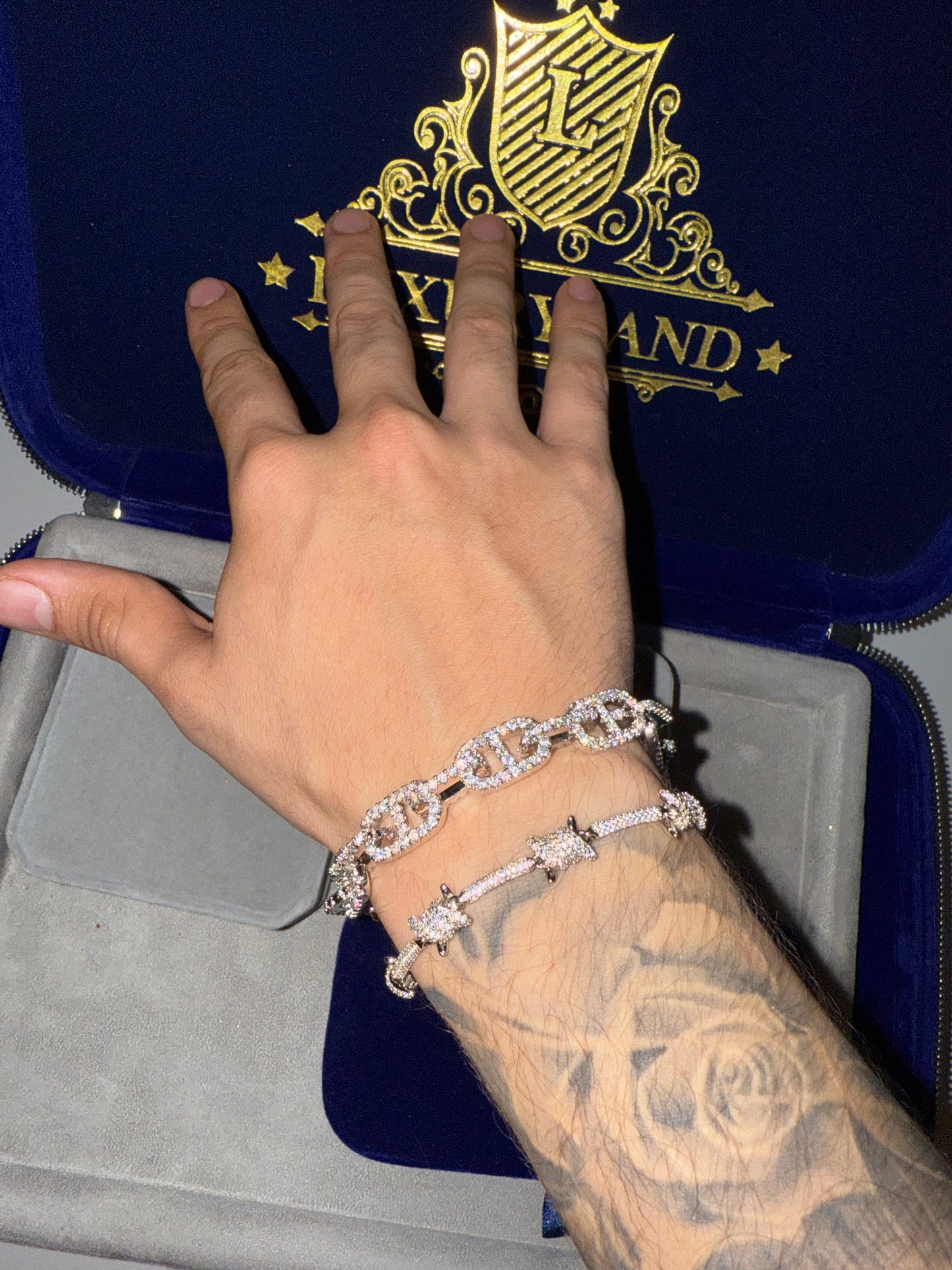 Combo brazalete GG LINK y brazalete de púas whitegold 18k plated