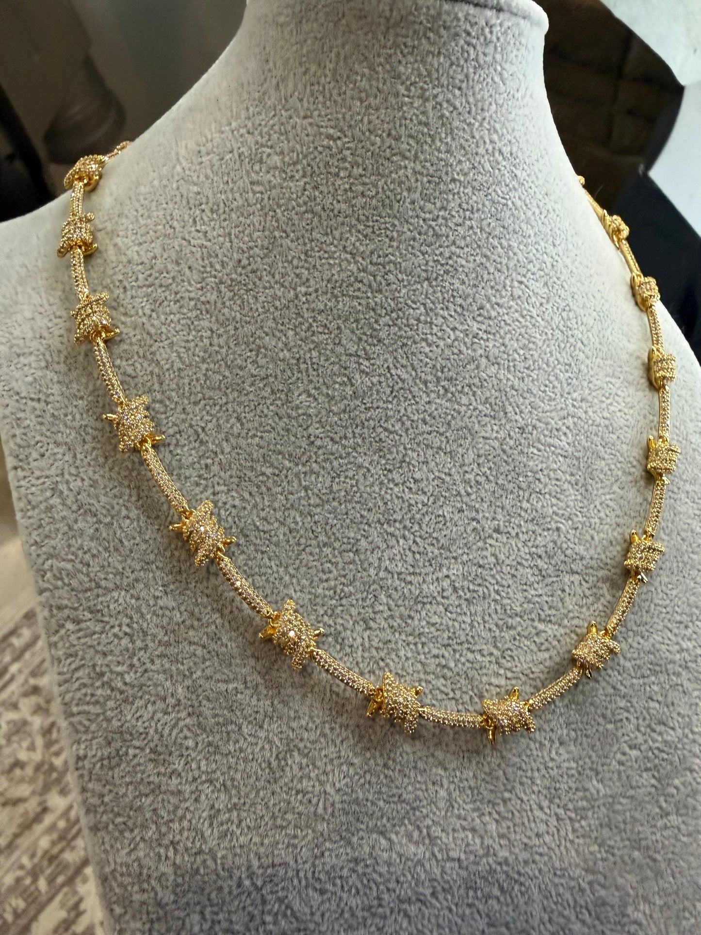 Cadena de púas golden plated 18k (50 cm)