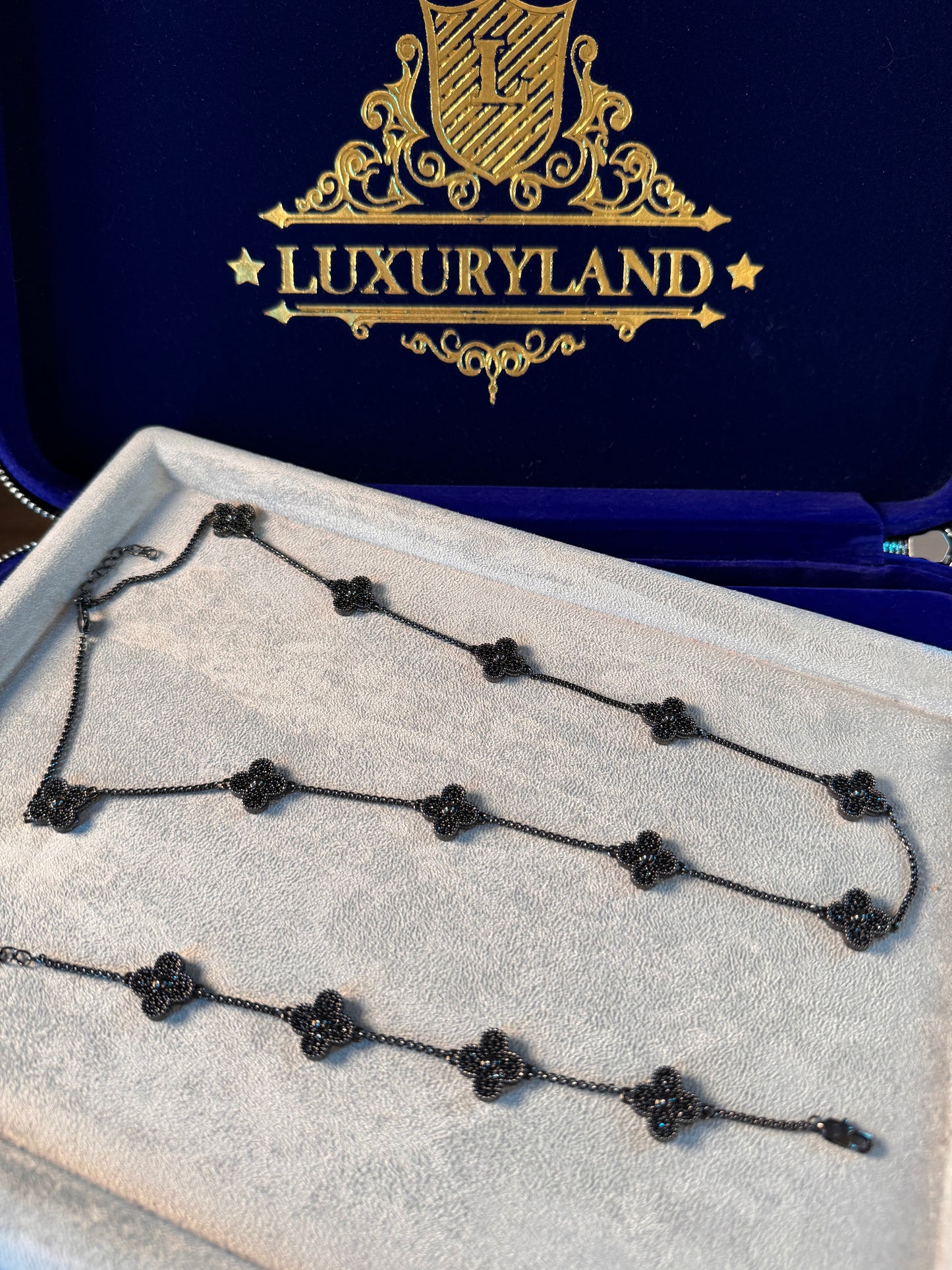 Cadena y brazalete VC. Full black