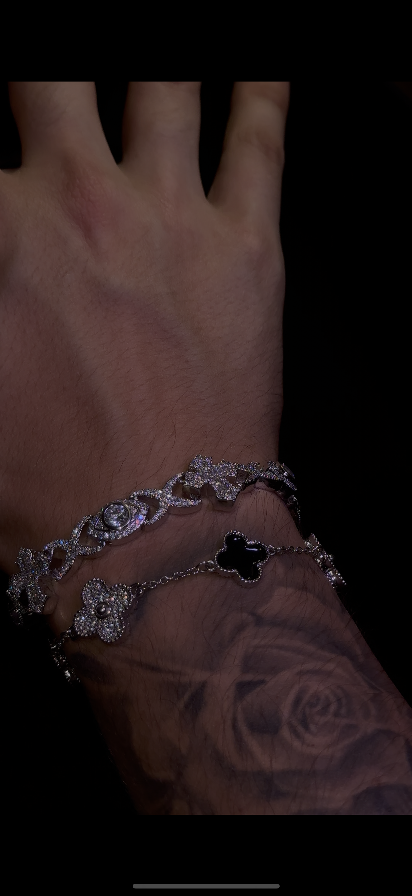 Combo dúo en promo brazaletes cross eyes whitegold y VC WHITE AND BLACK plated 18k
