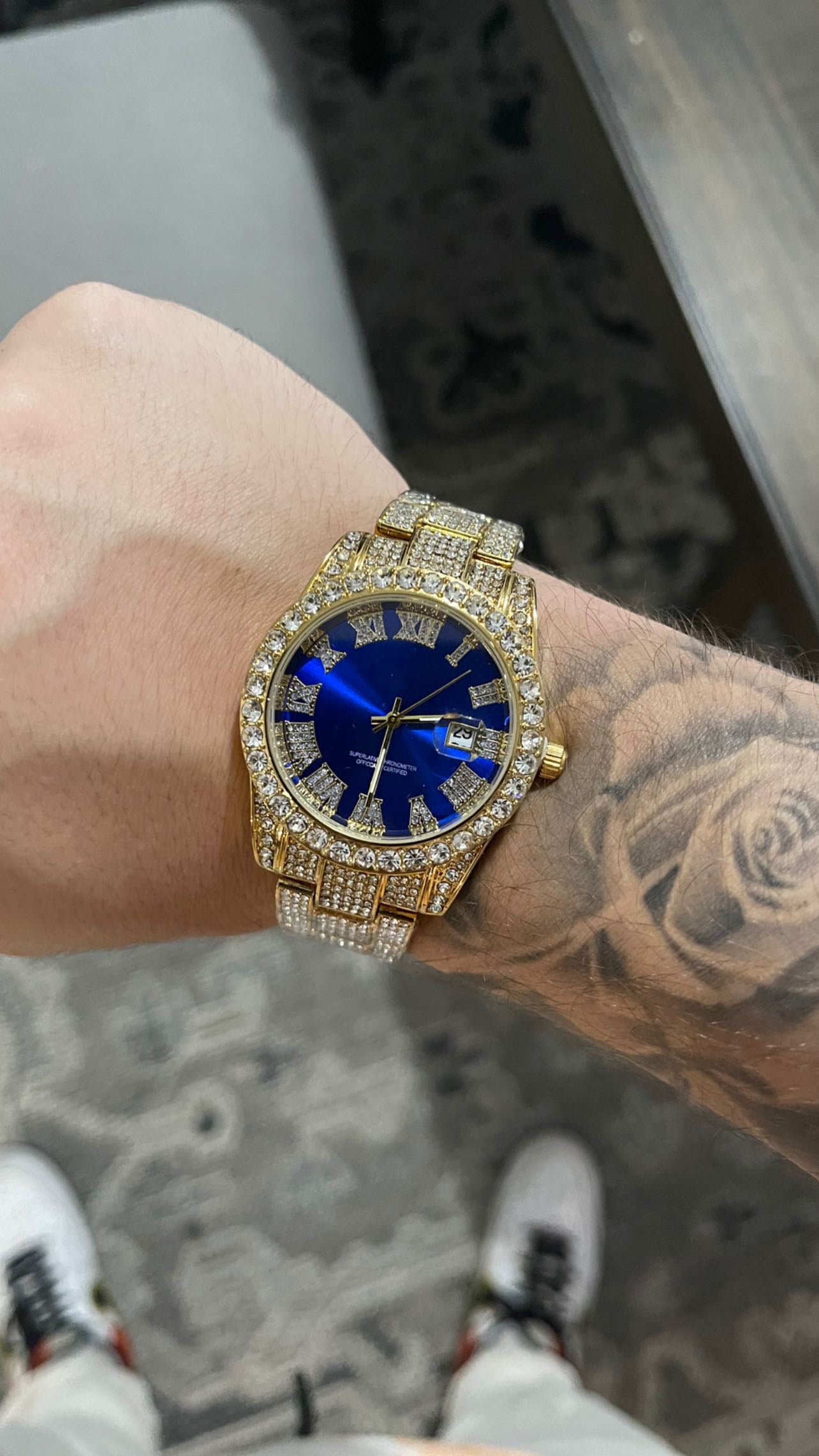 Reloj swiss style blue background (laminado 18 k gold) 22 micras