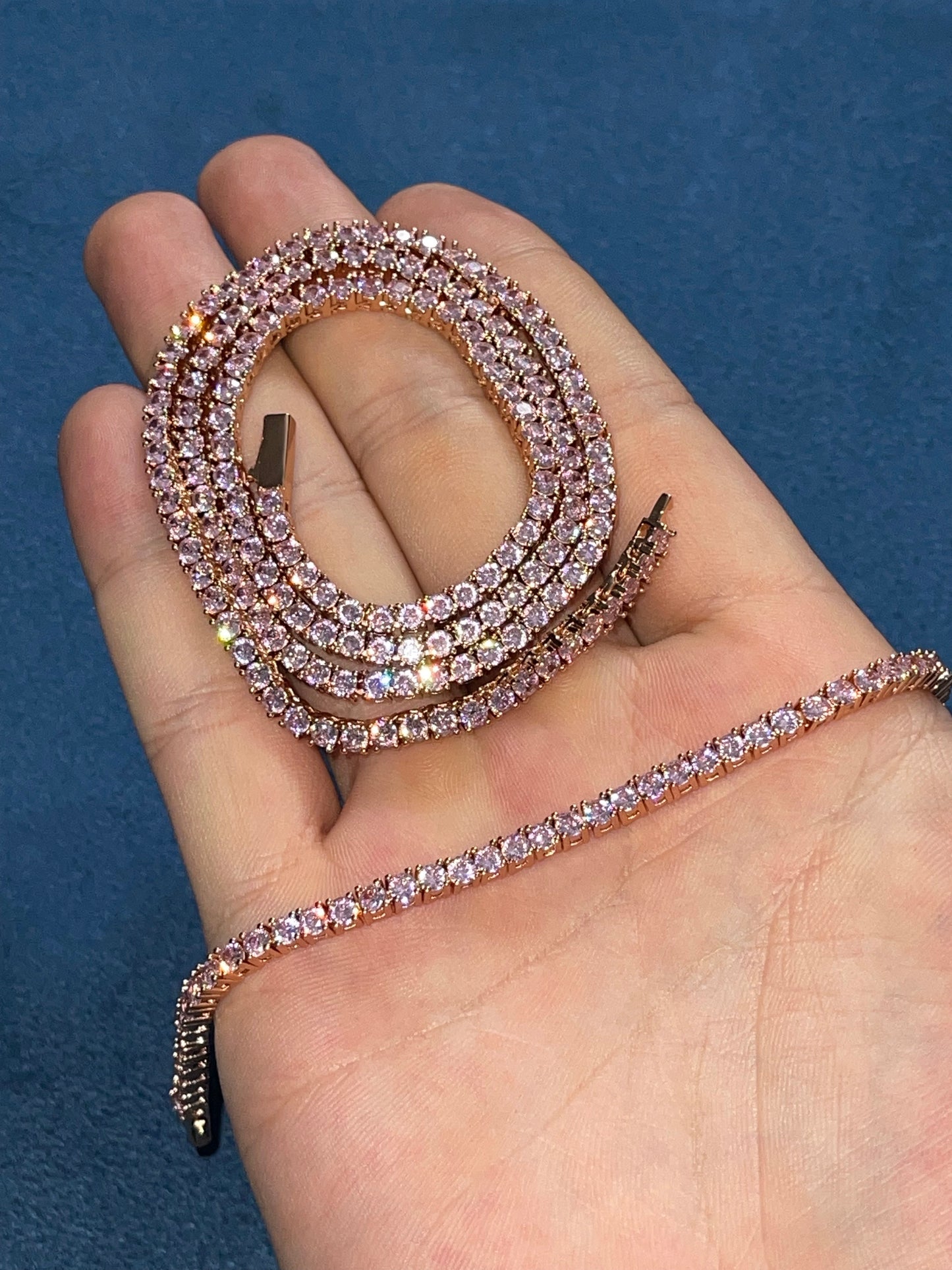 Conjunto Cadena y brazalete tennis con incrustaciones de circonita cubica (CZ) rosa