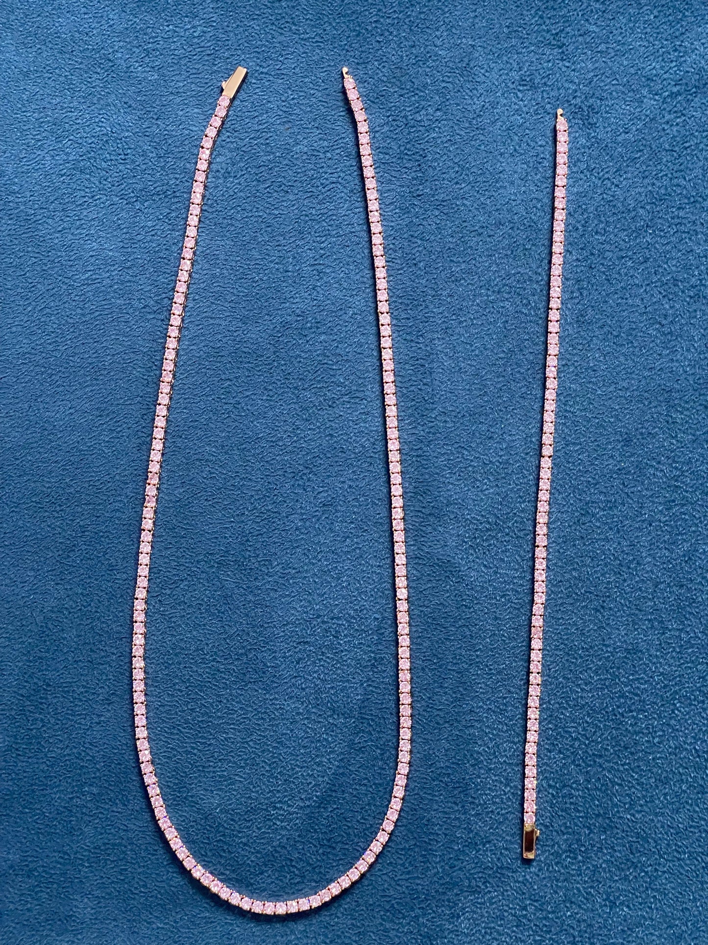 Conjunto Cadena y brazalete tennis con incrustaciones de circonita cubica (CZ) rosa