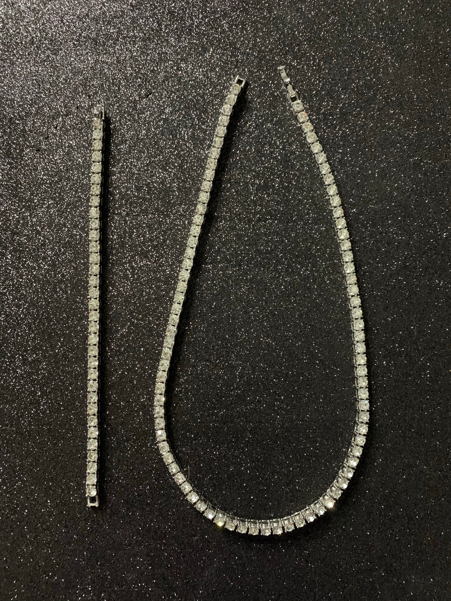 Conjunto tennis Cadena y brazalete, cristales circonita cubica (CZ), laminado en oro blanco 18k