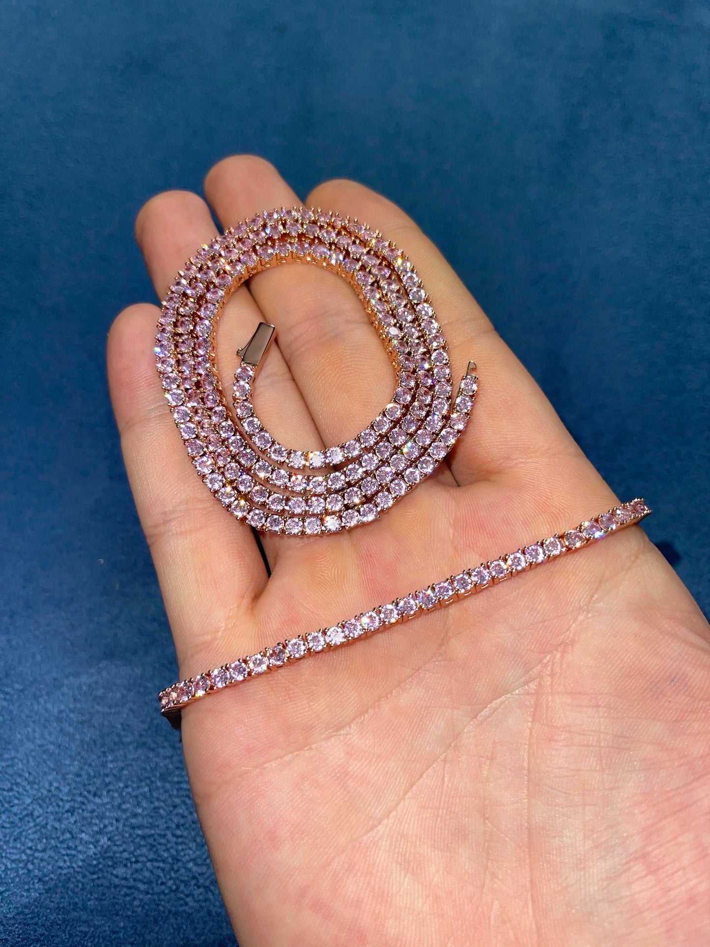 Conjunto Cadena y brazalete tennis con incrustaciones de circonita cubica (CZ) rosa