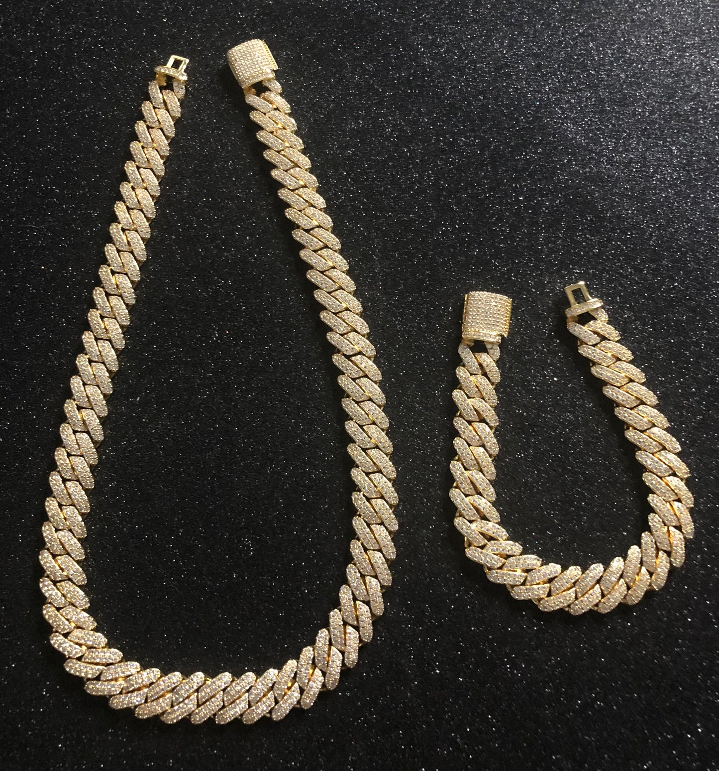 Conjunto Cadena y brazalete laminado en oro de 18 k ( 5 micras)