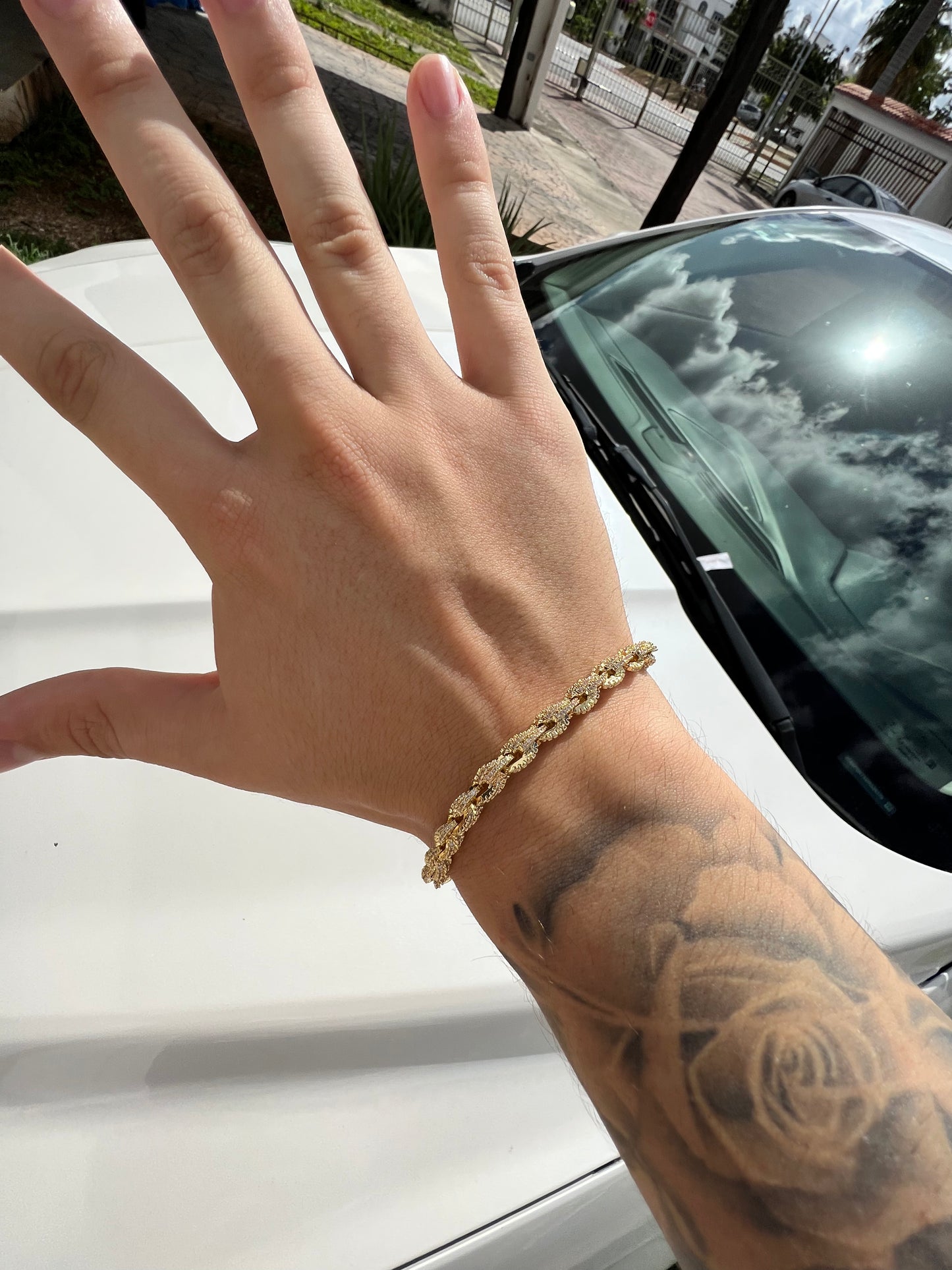 Brazalete torzal dorado full ice