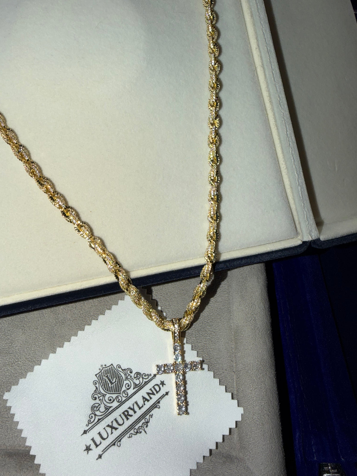 Cadena rope torzal  6 mm con dije de cruz dorada 18k 22 micras
