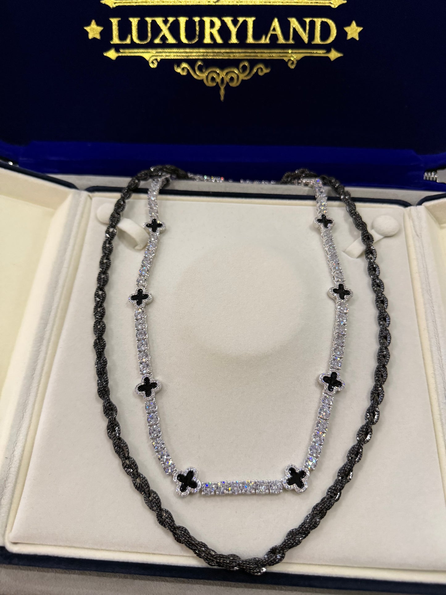 Combo cadena tennis 5mm VC white gold x black + Cadena torzal rope 6mm full black con incrustaciones