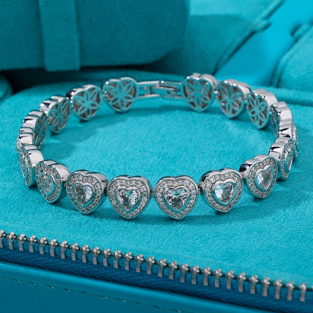 Brazalete de corazones  whitegold plated 18 k 2025