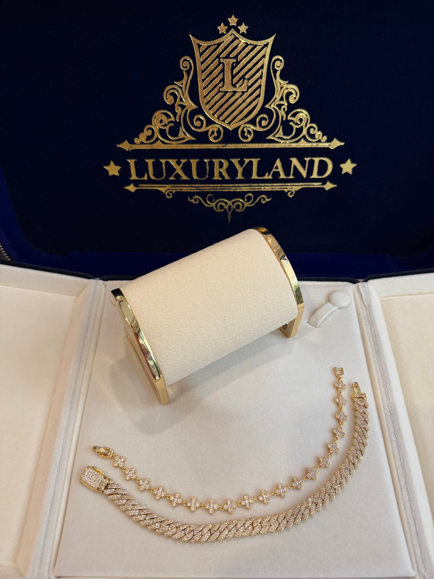 Combo de brazalete cuban link 8mm y brazalete mini VC full iced