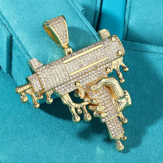Dije de UZI en descuento golden plated 18k 2025