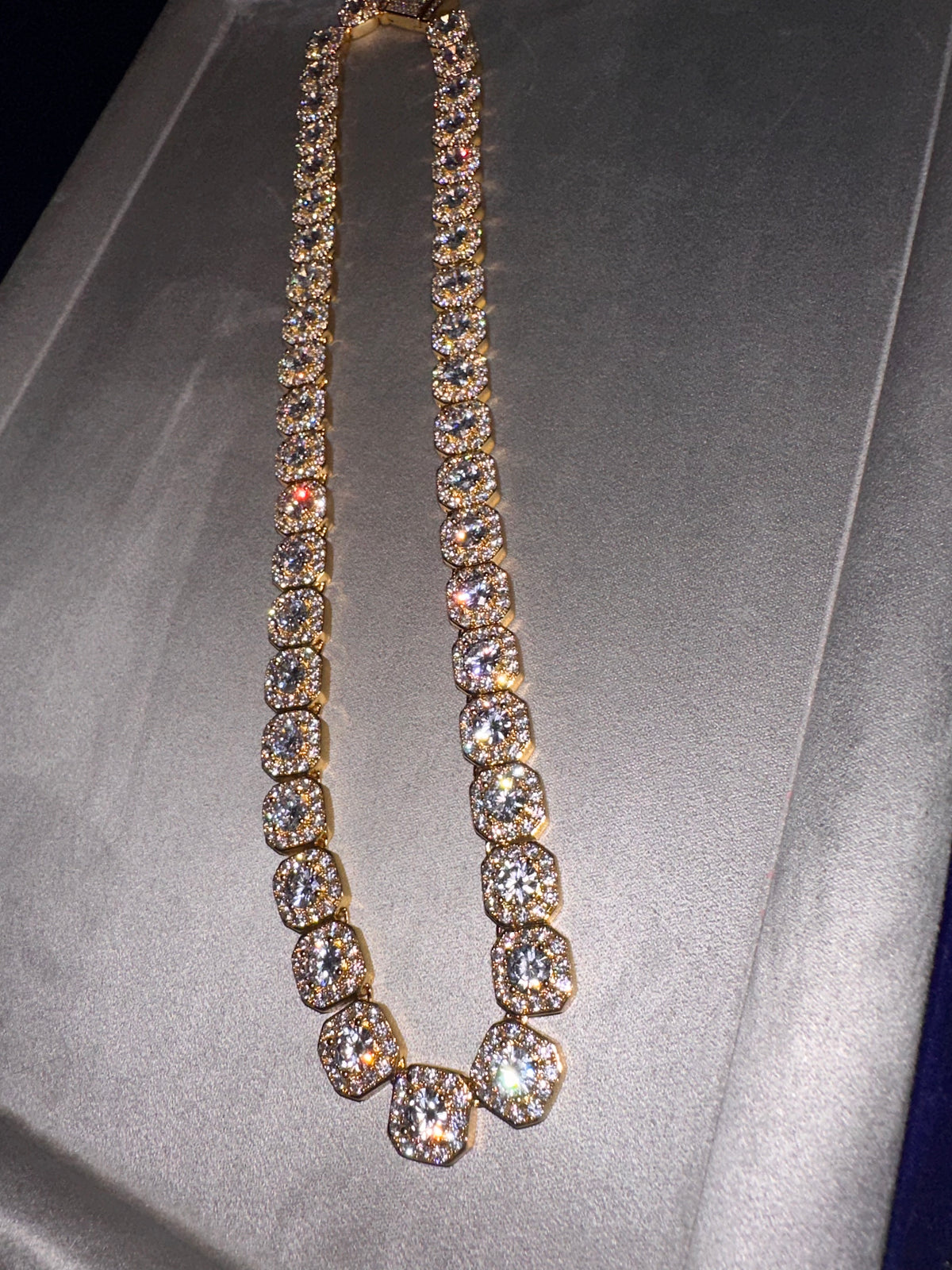 Cluster Chain Cluster chain cadena 10 mm broche de caja golden plated 18 k (22 micras ...